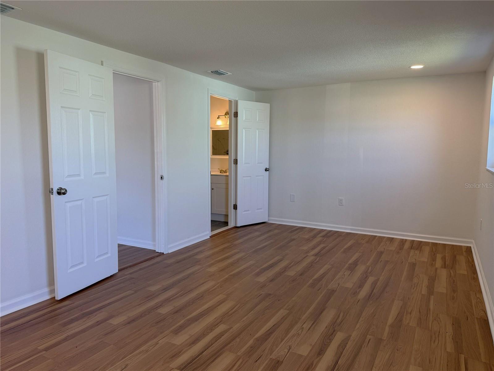 Image 17 of 22 For 249 Mount Vernon Drive