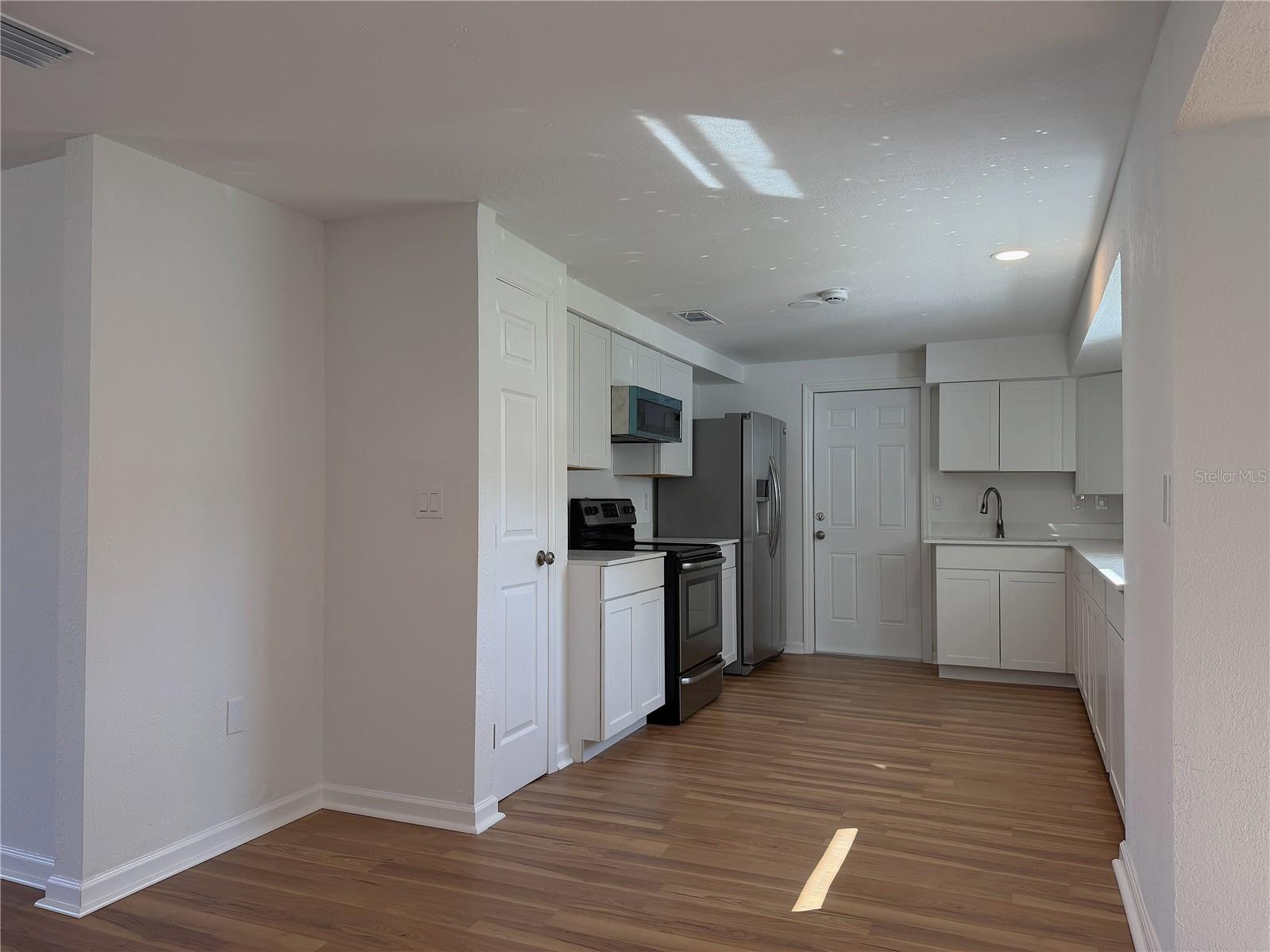 Image 8 of 22 For 249 Mount Vernon Drive