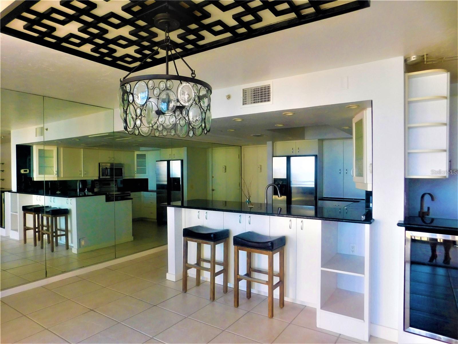 Image 12 of 23 For 627 Alhambra Road 603