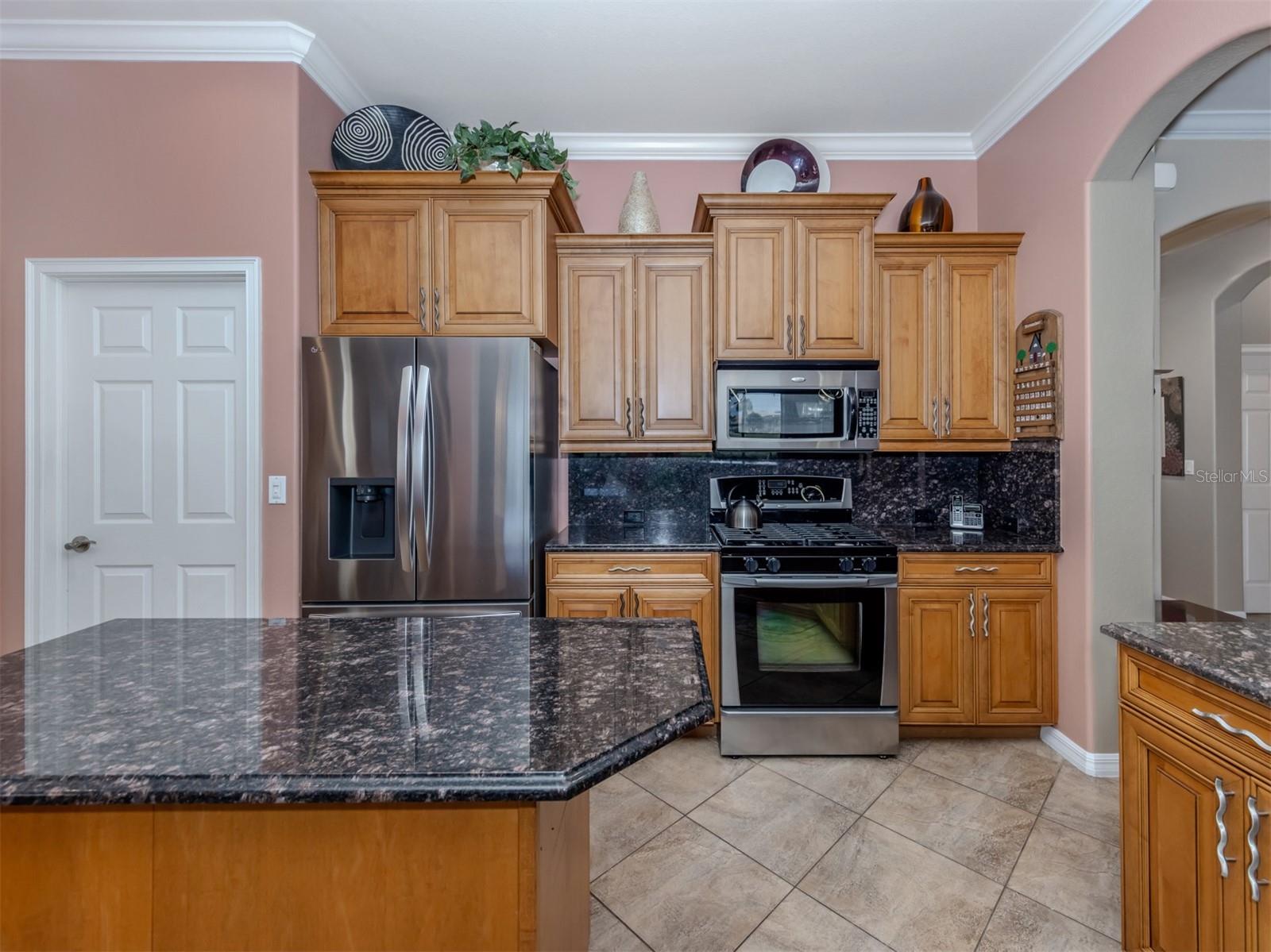 Image 14 of 76 For 157 Palazzo Court