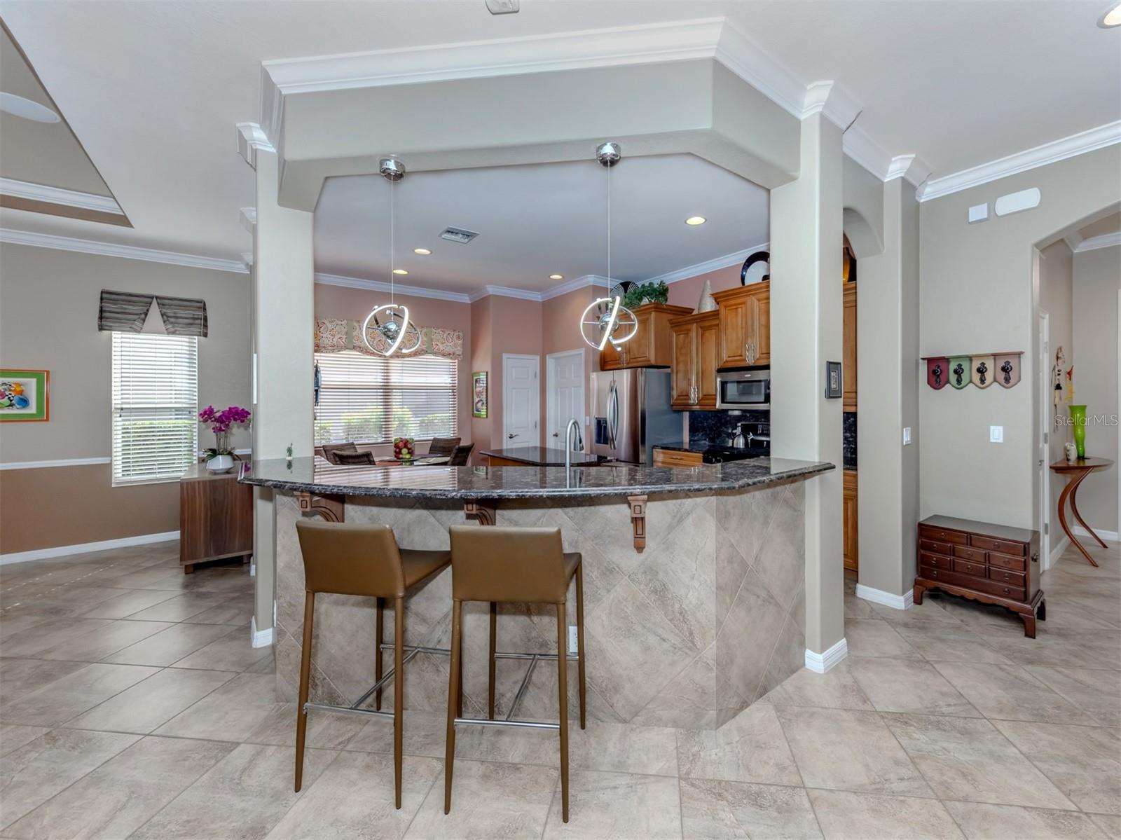 Image 18 of 76 For 157 Palazzo Court