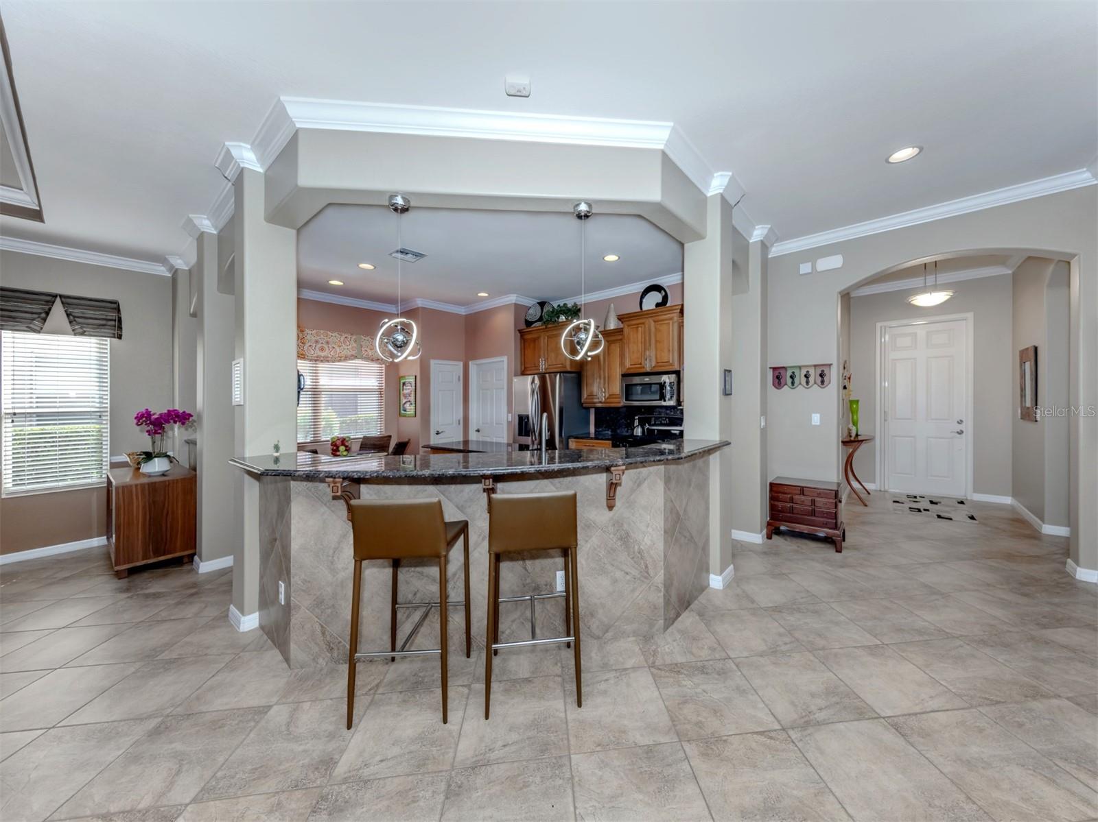 Image 19 of 76 For 157 Palazzo Court