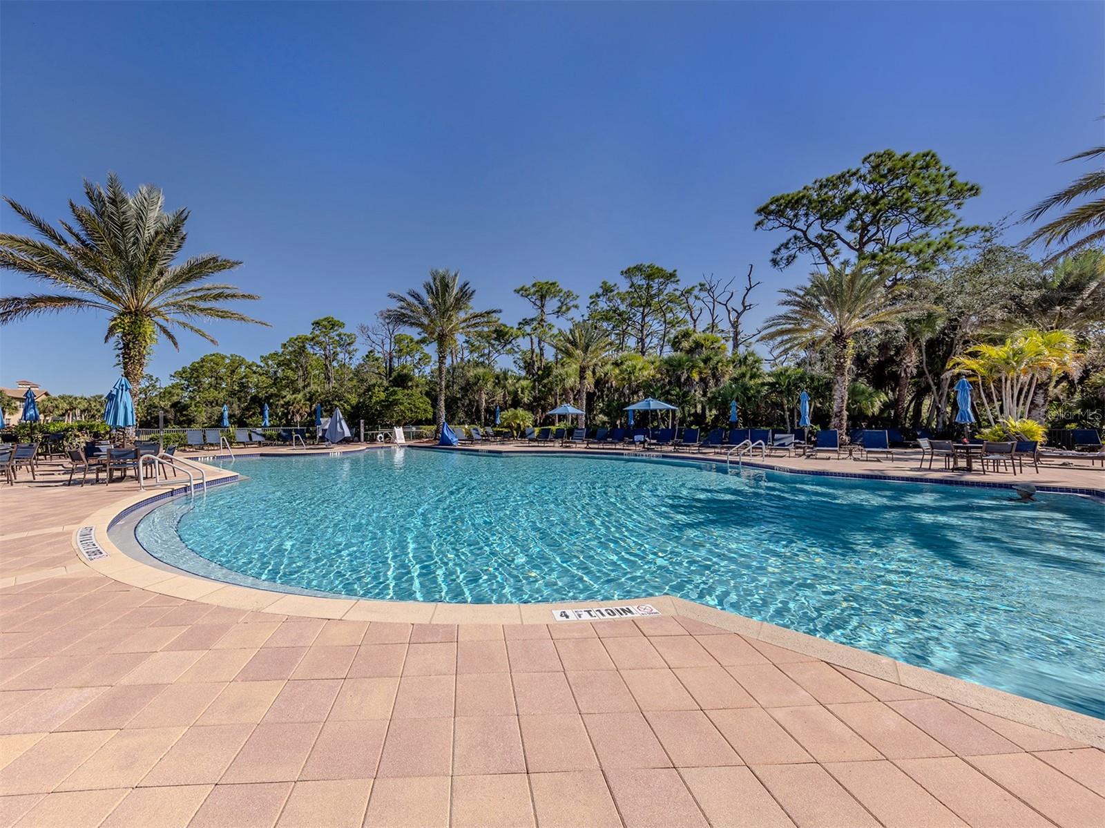 Image 41 of 76 For 157 Palazzo Court