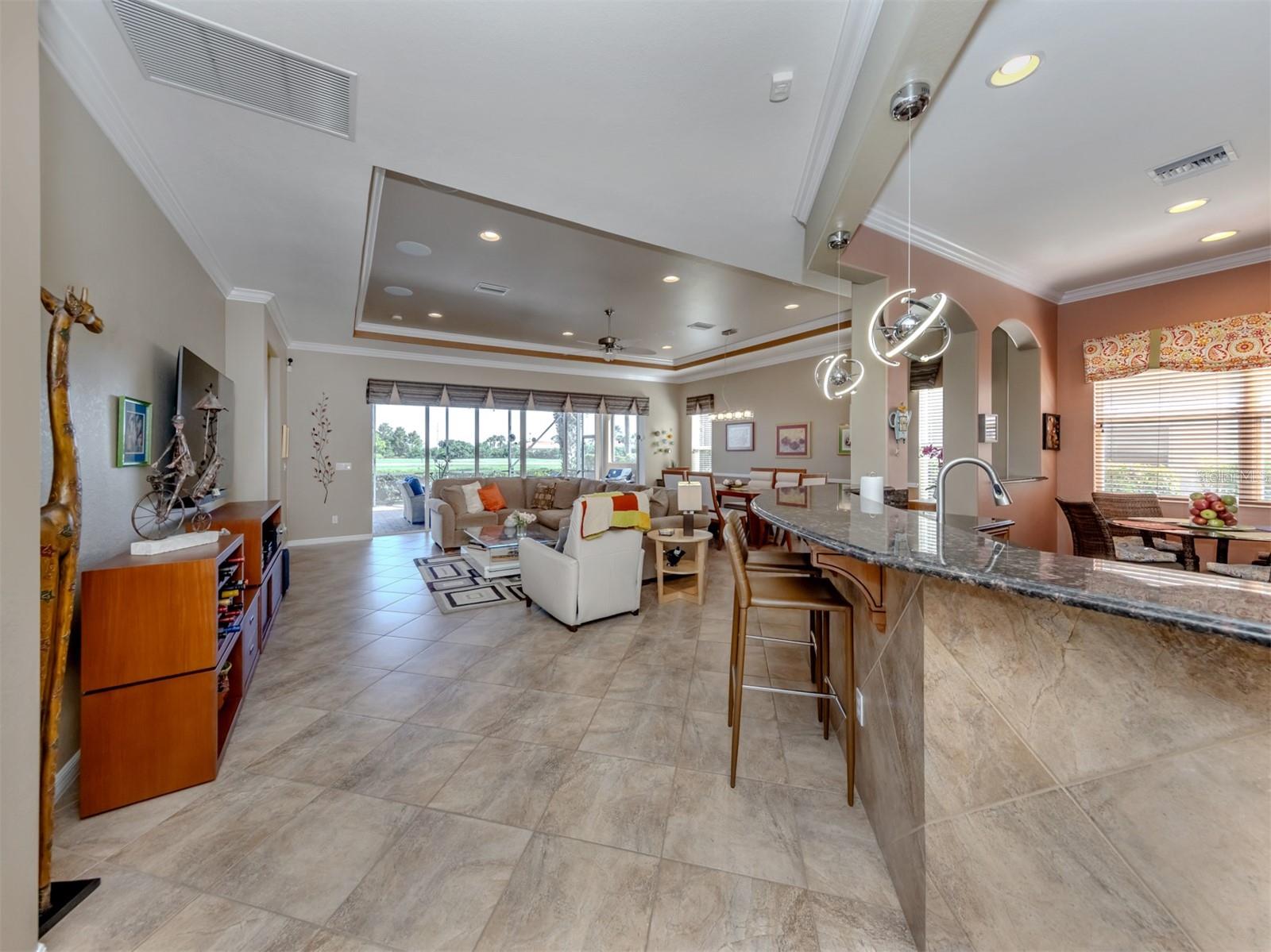 Image 9 of 76 For 157 Palazzo Court