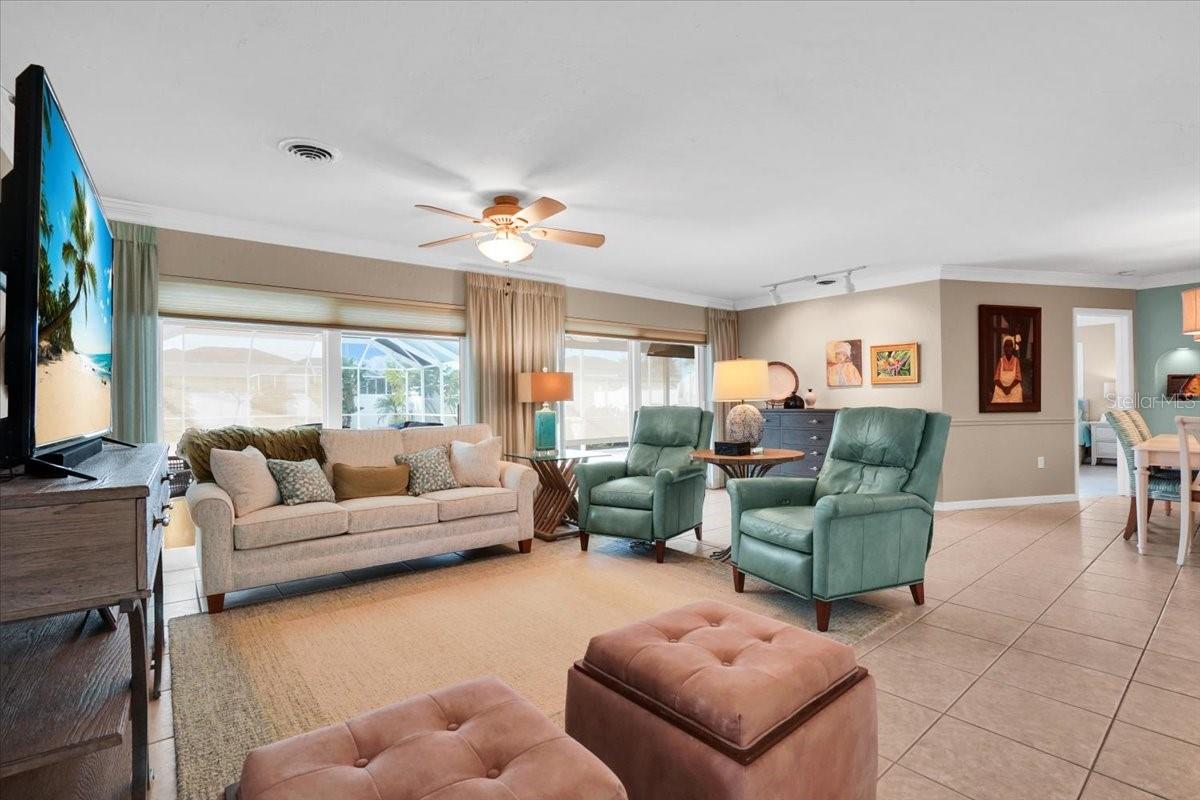 Image 9 of 62 For 1513 Pamela Street