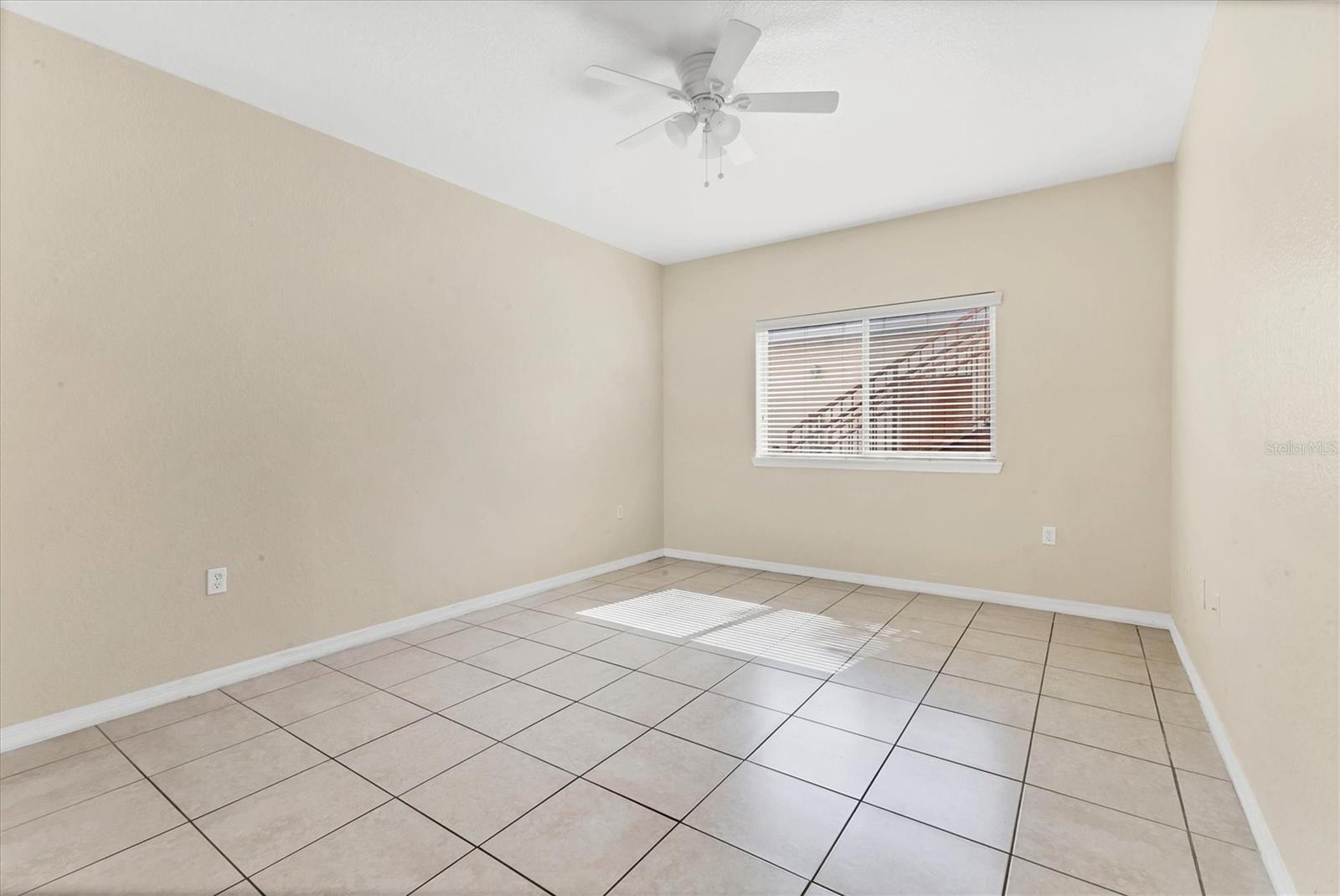 Image 18 of 27 For 3921 Mediterranea Circle 212