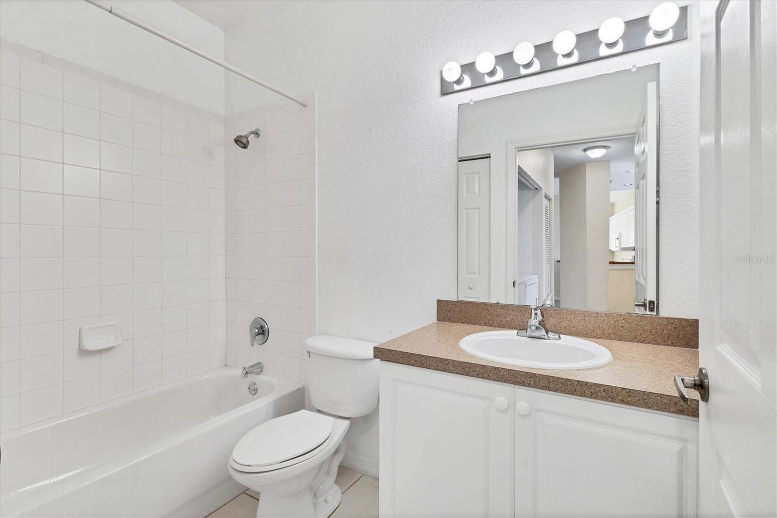 Image 20 of 27 For 3921 Mediterranea Circle 212