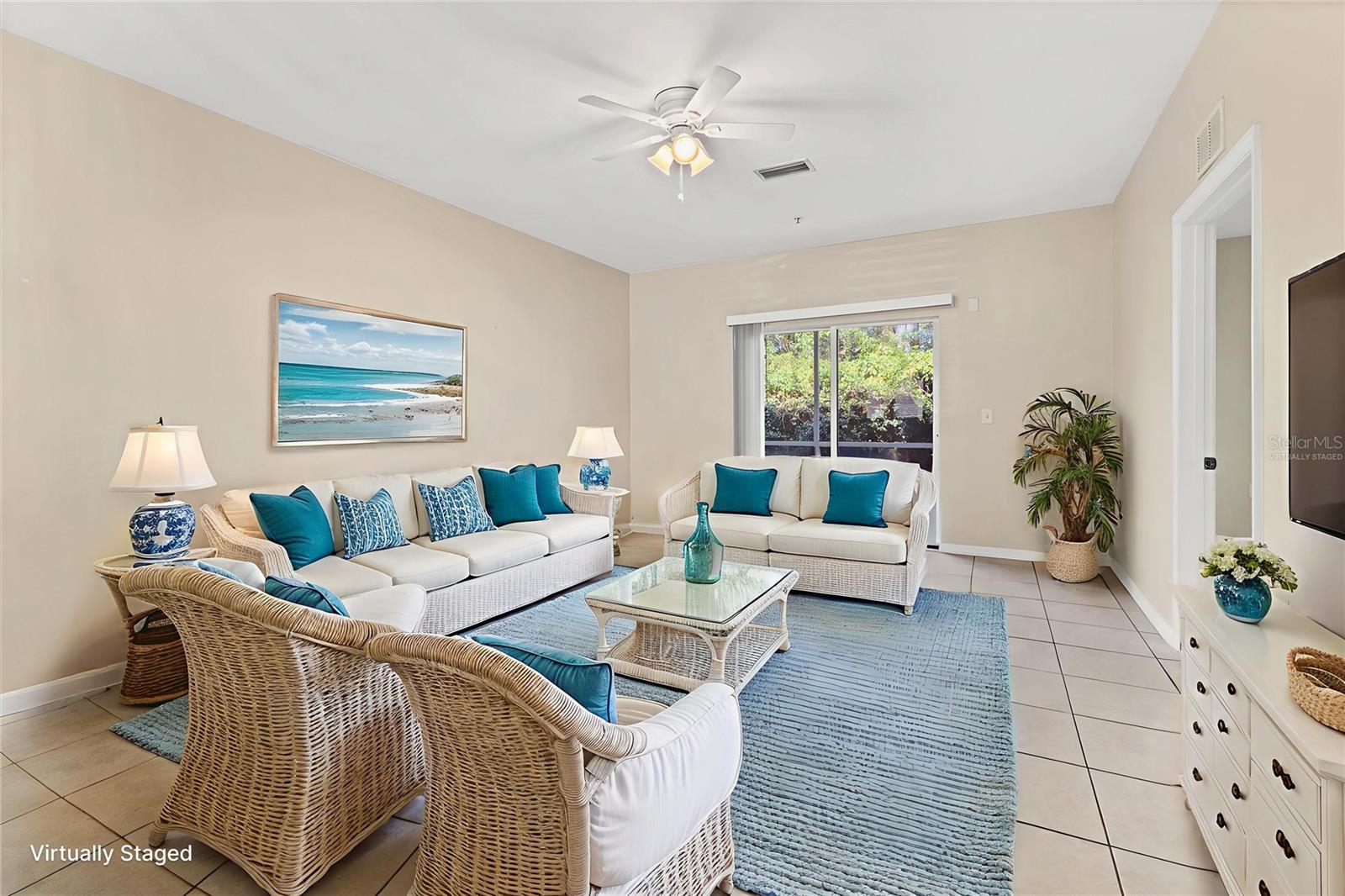 Image 4 of 27 For 3921 Mediterranea Circle 212