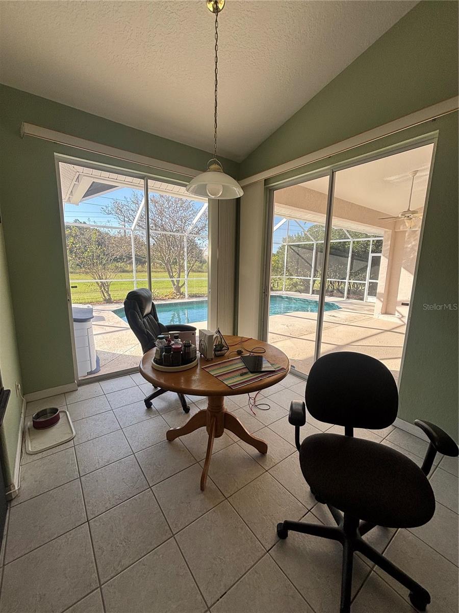 Image 5 of 35 For 144 Grand Oak Circle