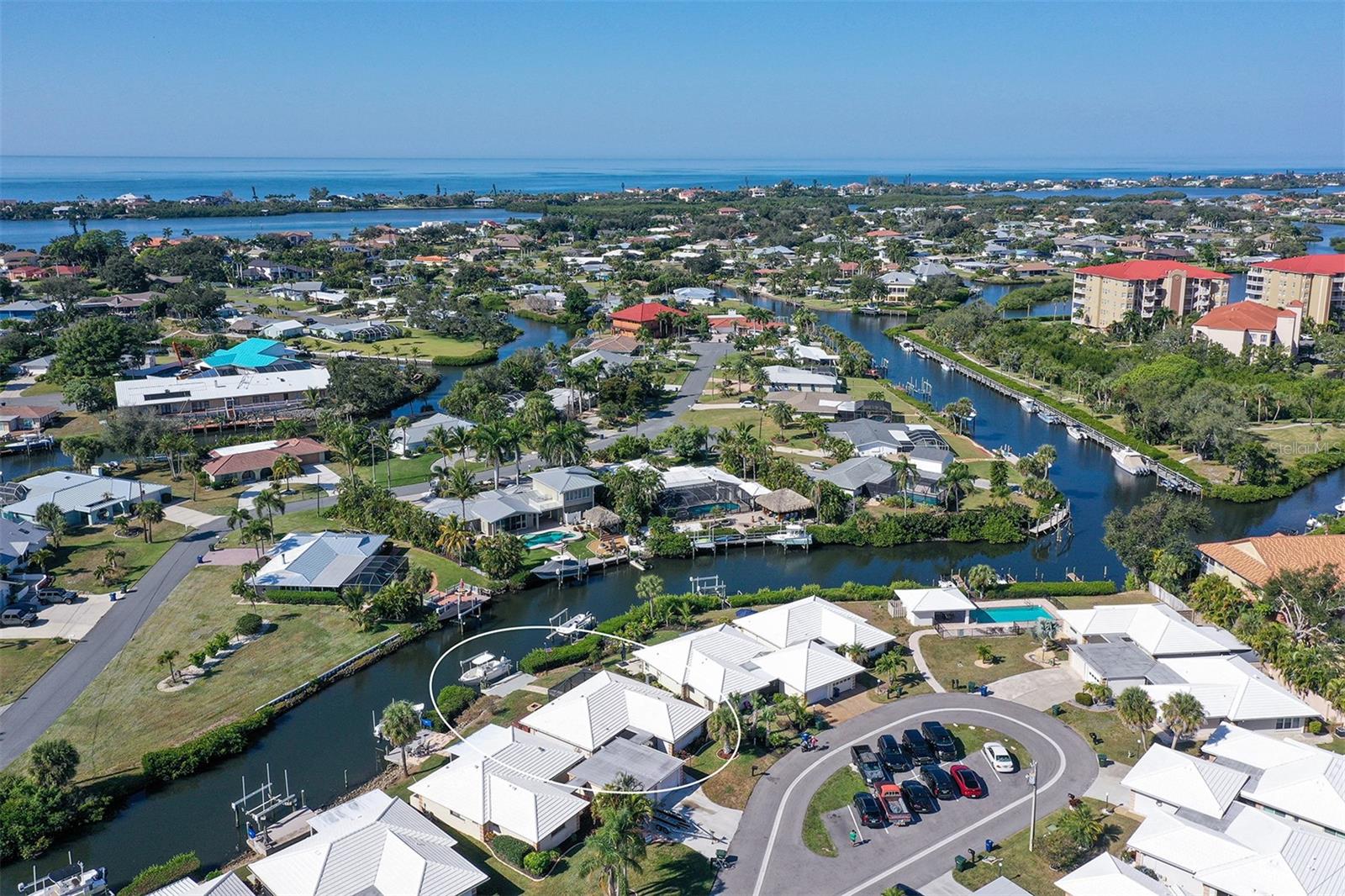 Image 4 of 54 For 119 Villa Drive