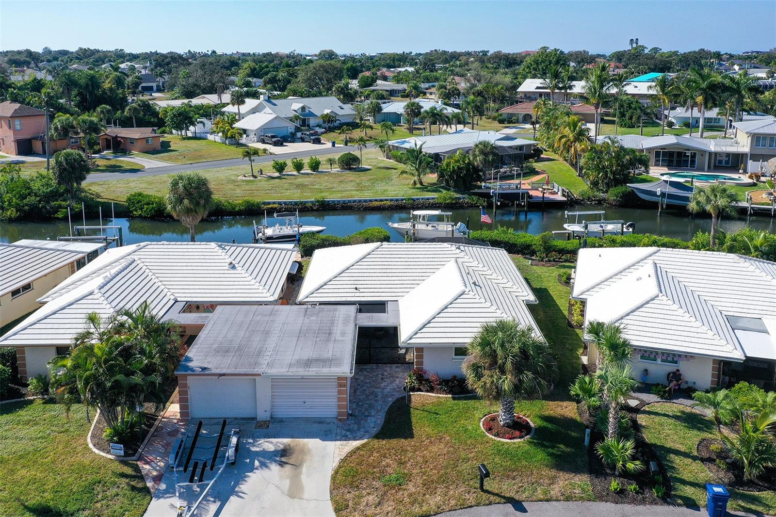 Image 7 of 54 For 119 Villa Drive