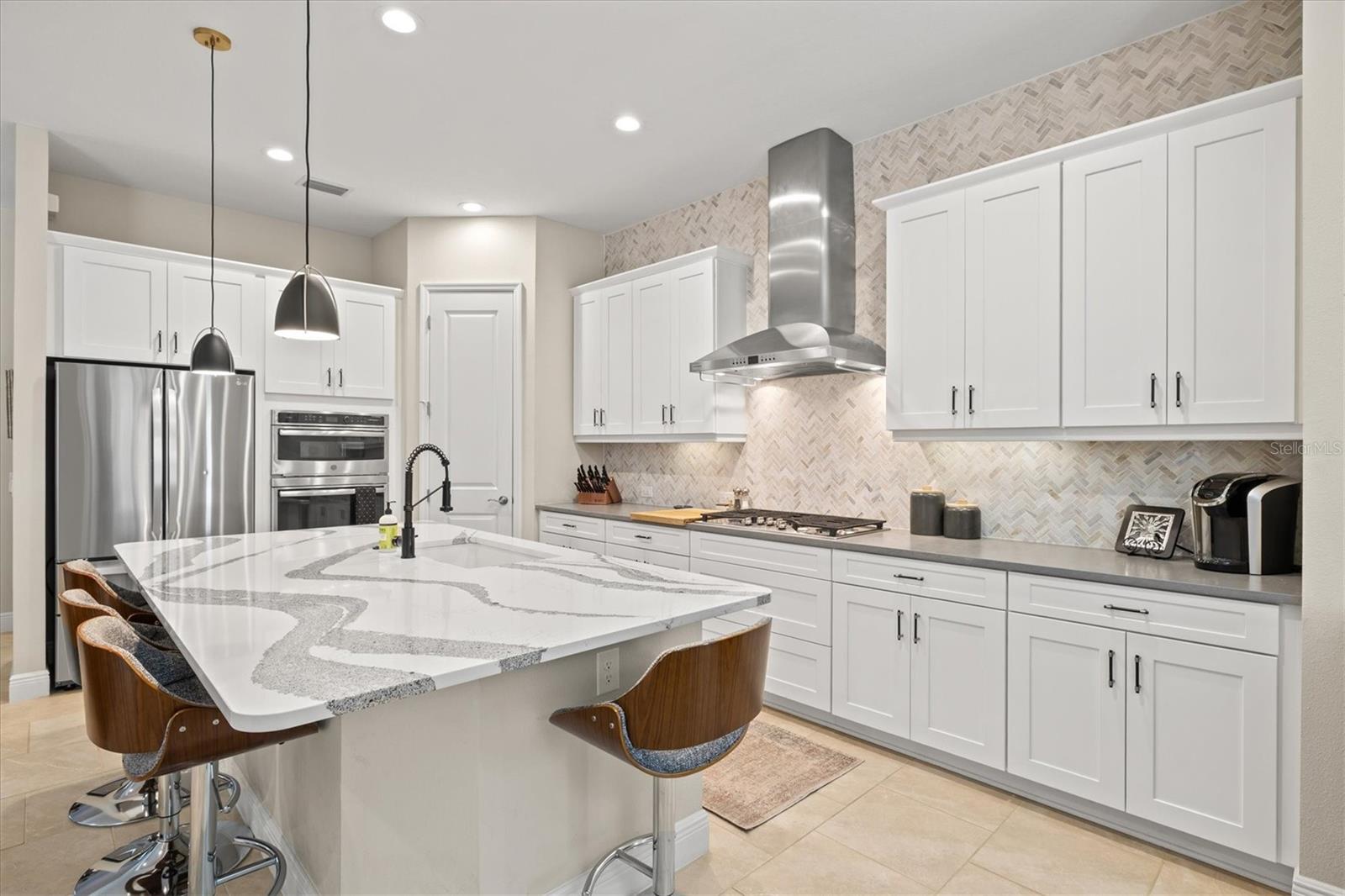 Image 15 of 81 For 12631 Dunedin Street