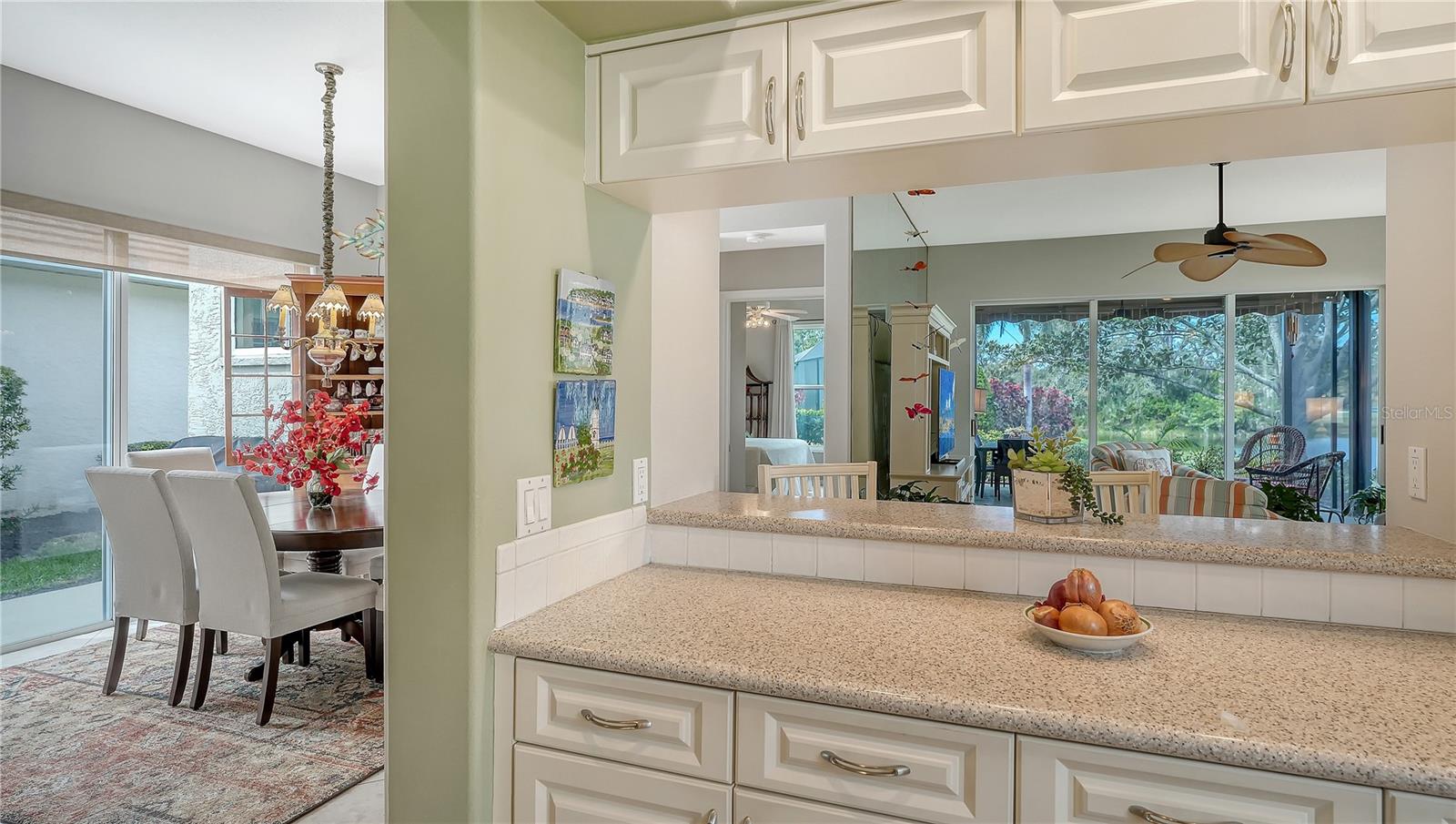 Image 13 of 67 For 302 Lansbrook Drive