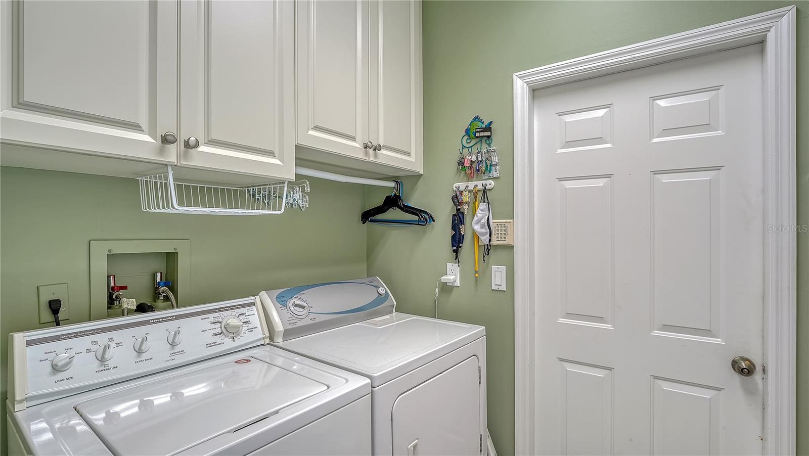 Image 19 of 67 For 302 Lansbrook Drive