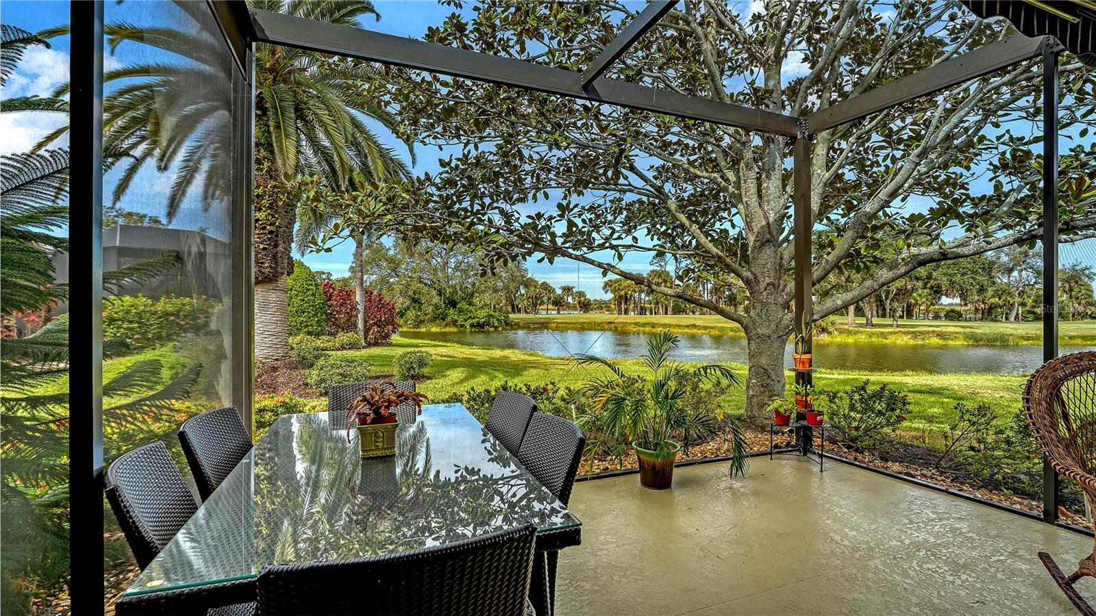 Image 20 of 67 For 302 Lansbrook Drive