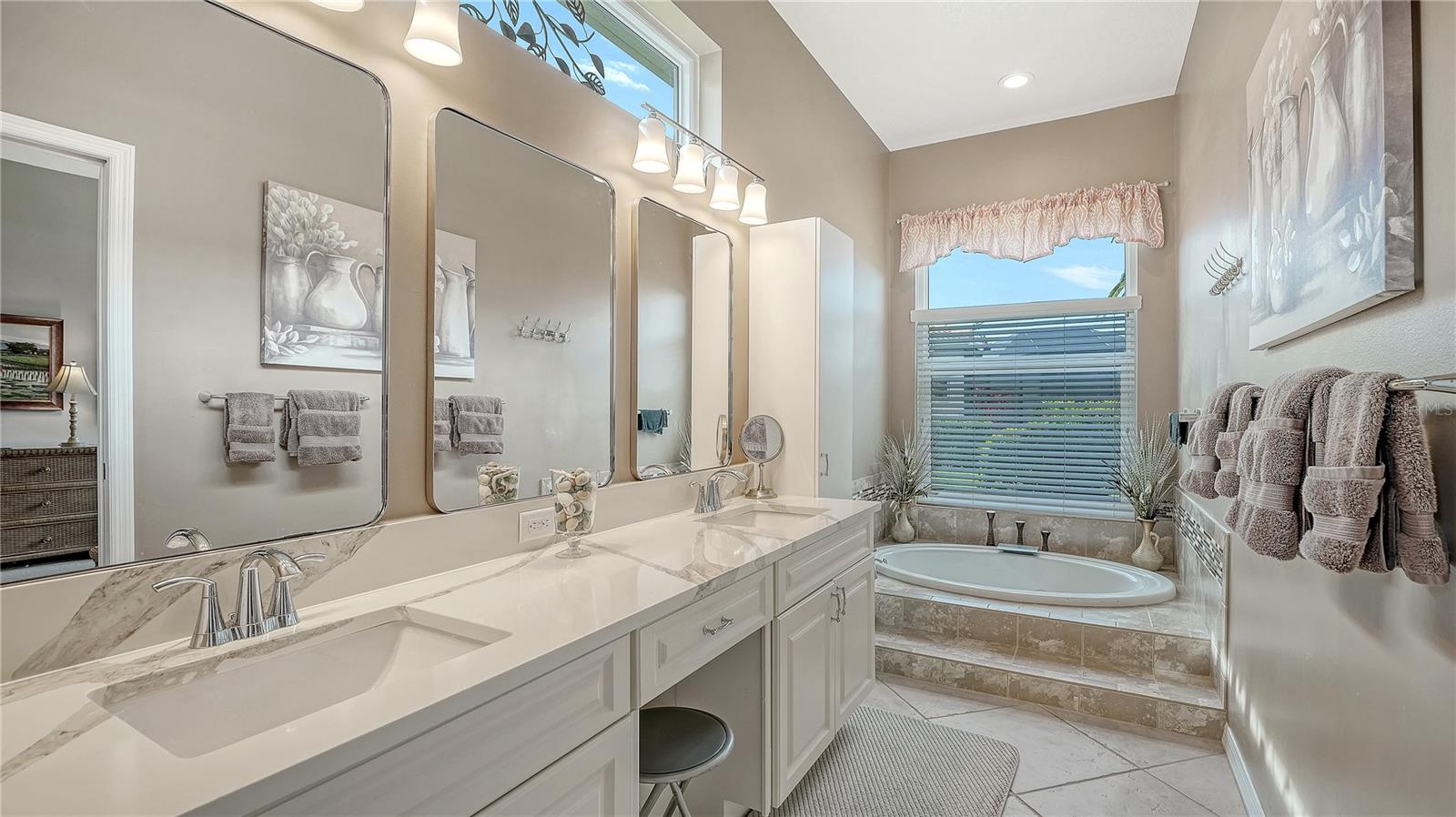 Image 27 of 67 For 302 Lansbrook Drive