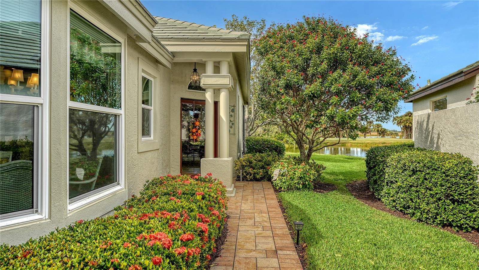 Image 3 of 67 For 302 Lansbrook Drive