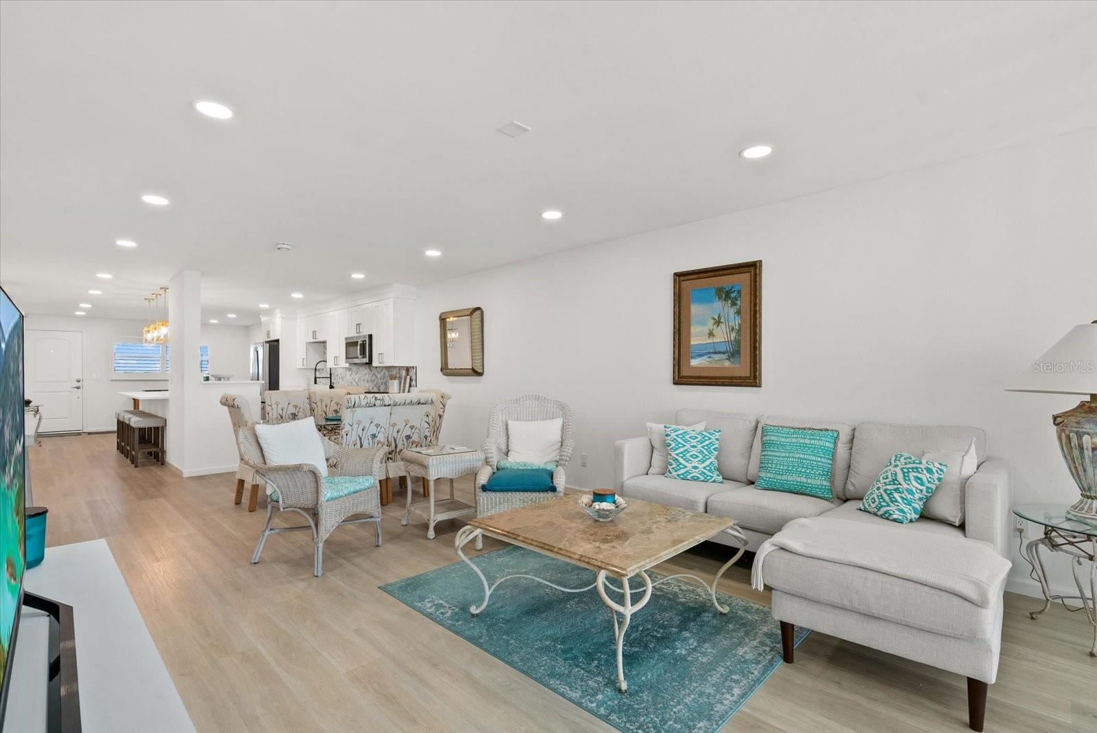 Image 16 of 23 For 255 The Esplanade N 1002