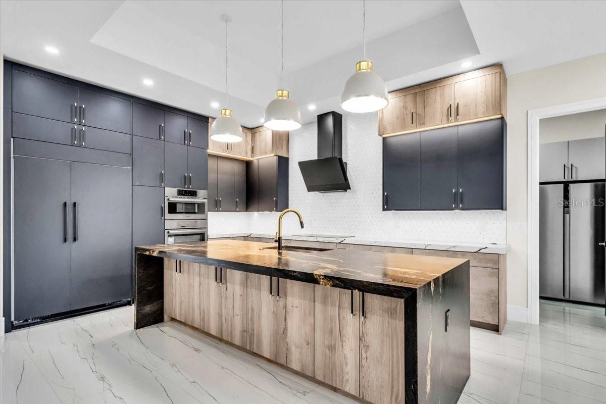 Image 7 of 66 For 4980 Topsail Drive