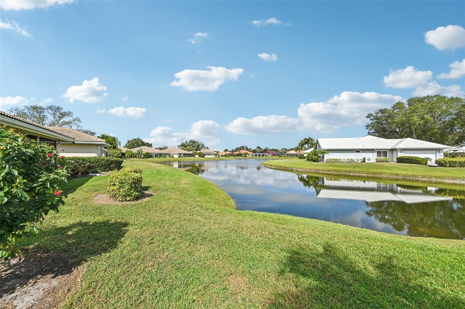 Image 23 of 29 For 704 Carnoustie Terrace