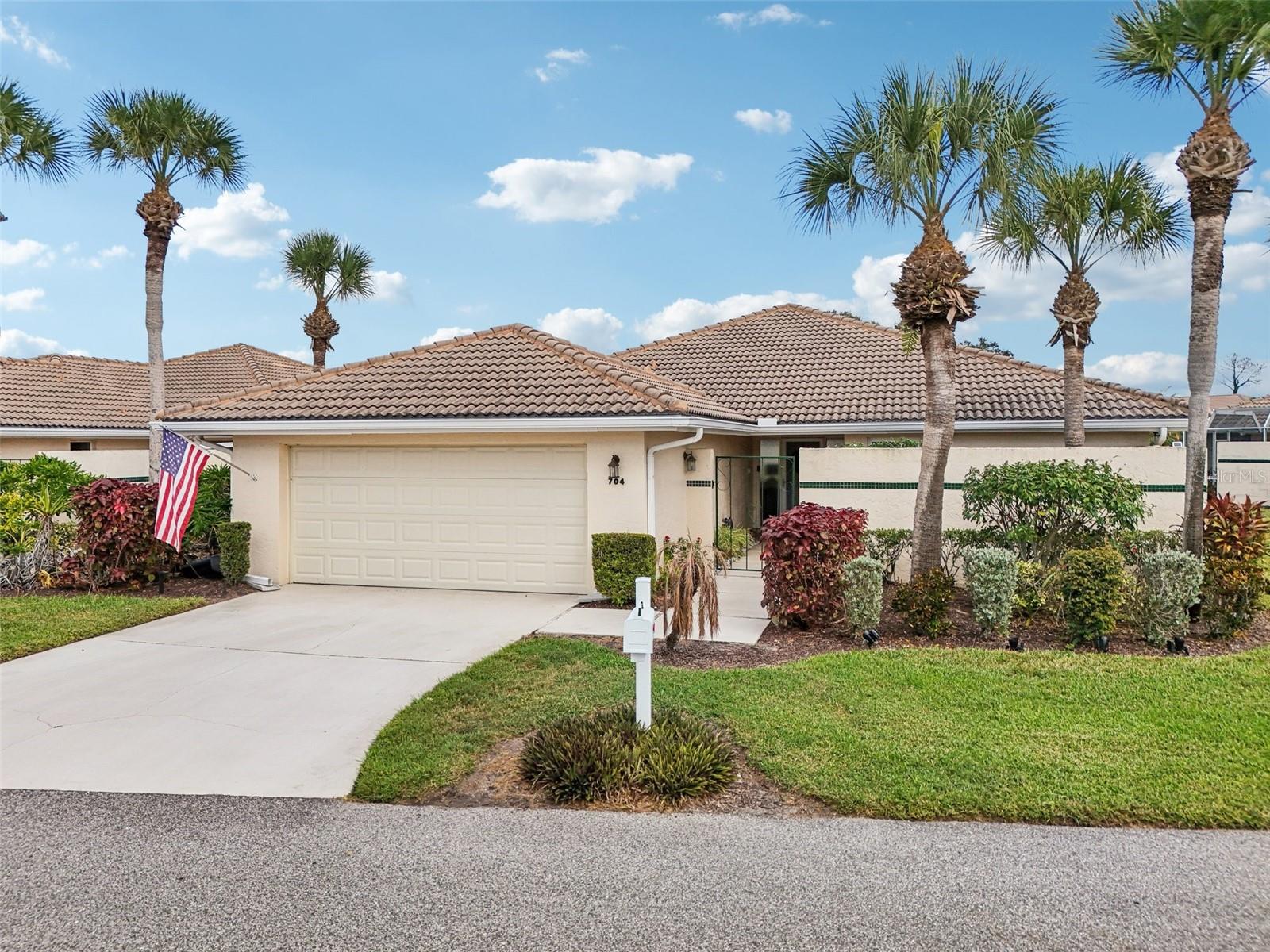 Image 24 of 29 For 704 Carnoustie Terrace