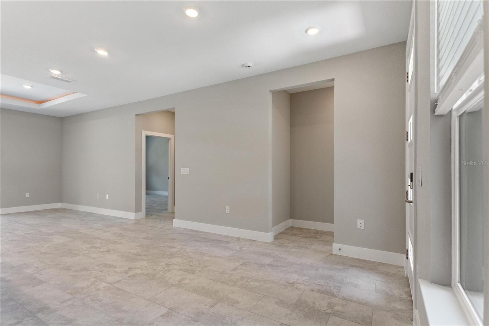 Image 20 of 27 For 3584 Laslo Avenue