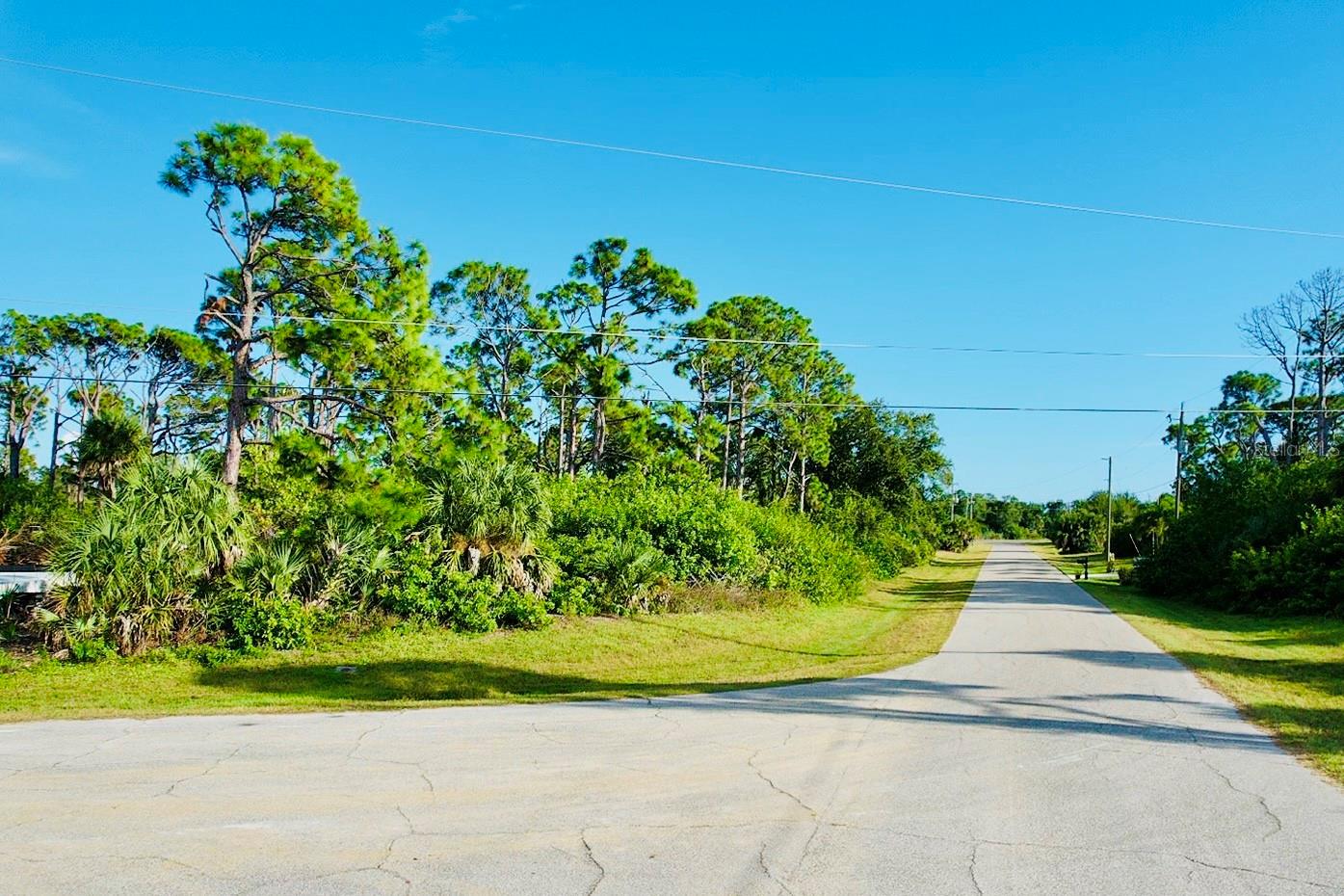 Image 15 of 25 For 102 Antilla Drive