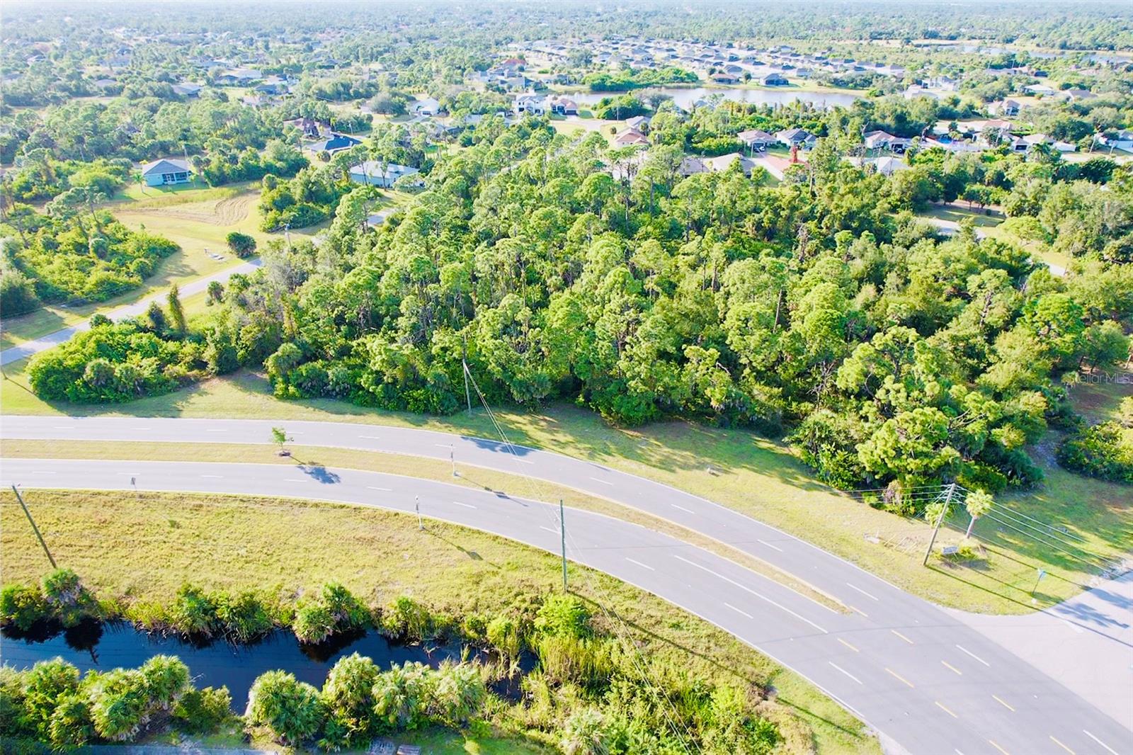 Image 19 of 25 For 102 Antilla Drive