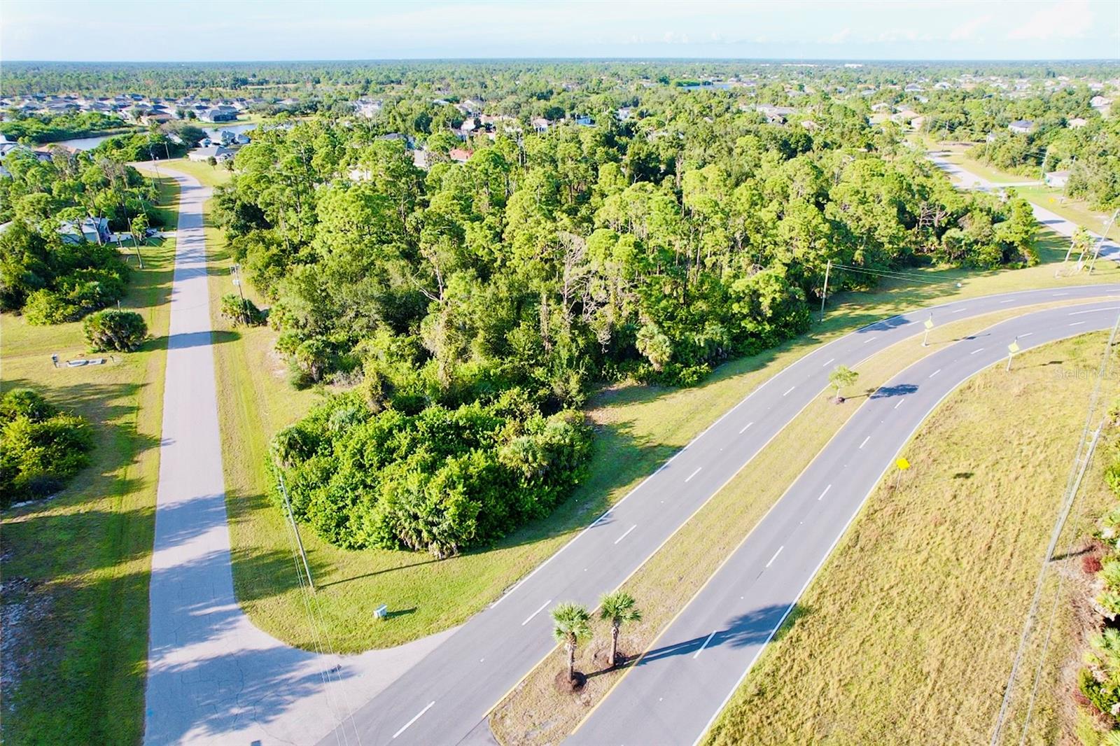 Image 21 of 25 For 102 Antilla Drive