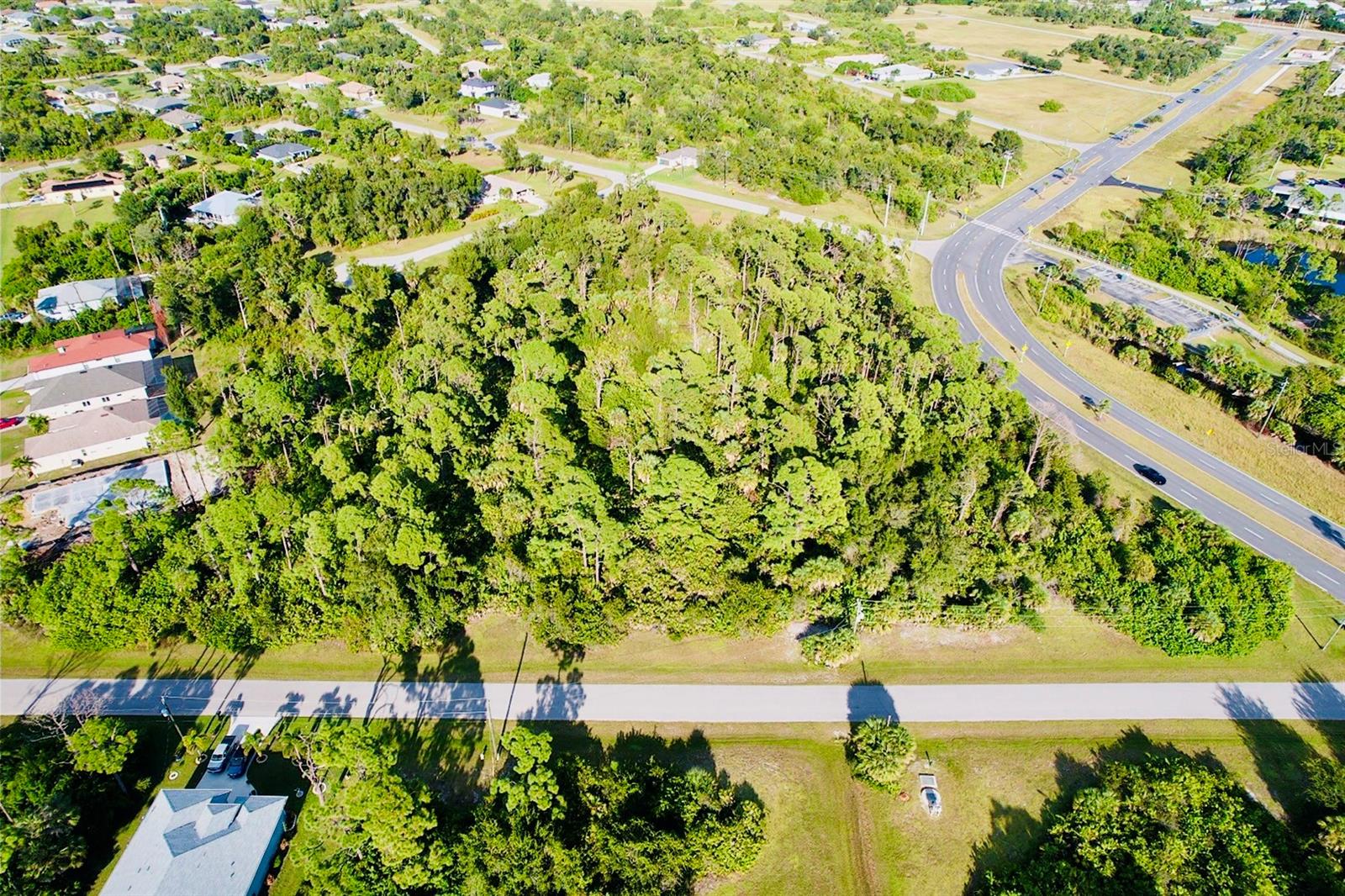 Image 3 of 25 For 102 Antilla Drive