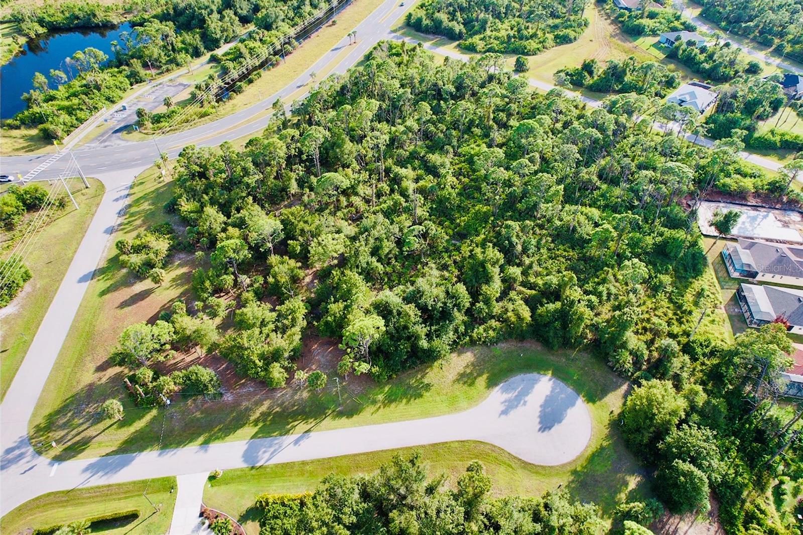 Image 6 of 25 For 102 Antilla Drive