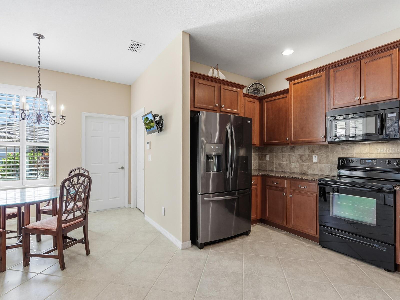 Image 14 of 46 For 11480 Bertolini Drive