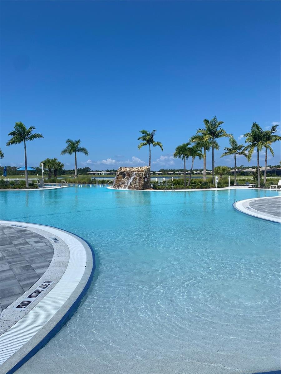 Image 17 of 69 For 27136 Capri Shores Circle