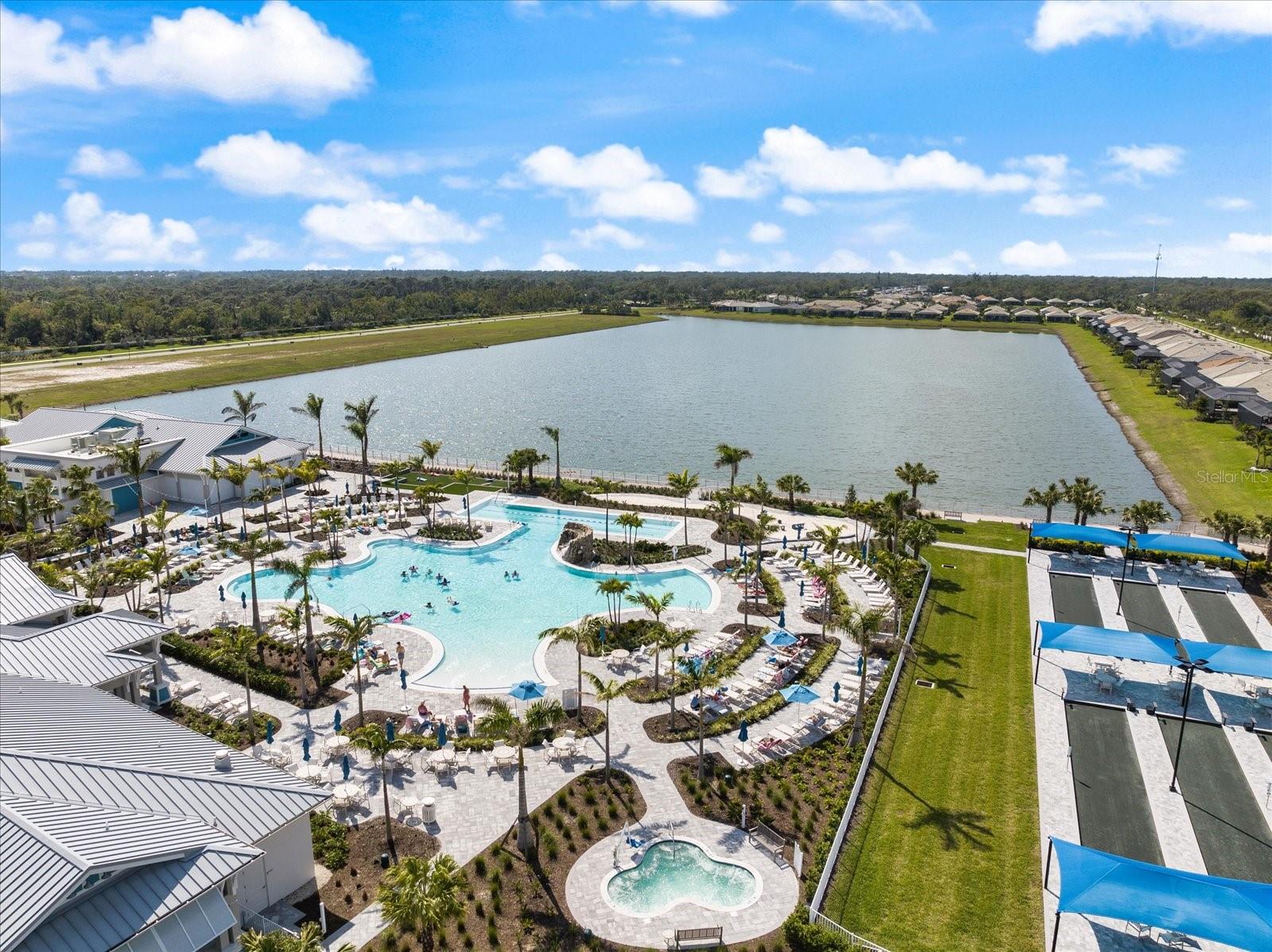 Image 21 of 69 For 27136 Capri Shores Circle