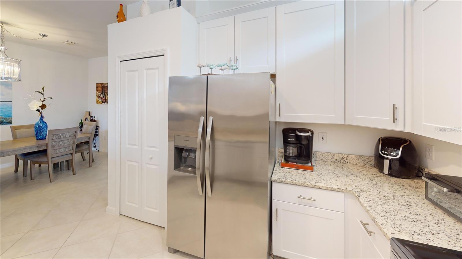 Image 8 of 28 For 2009 Mackerel Street