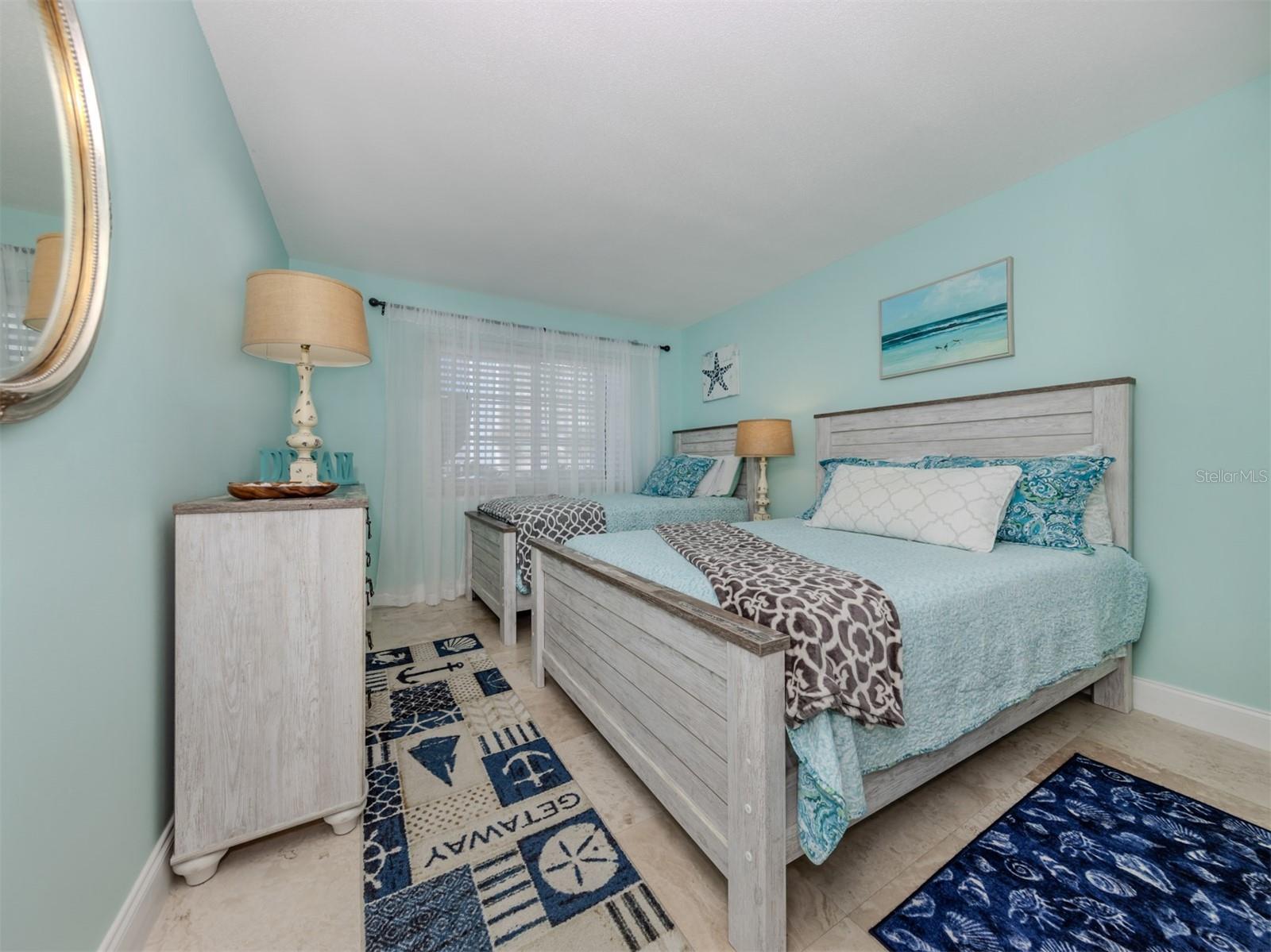 Image 21 of 76 For 200 The Esplanade N A16