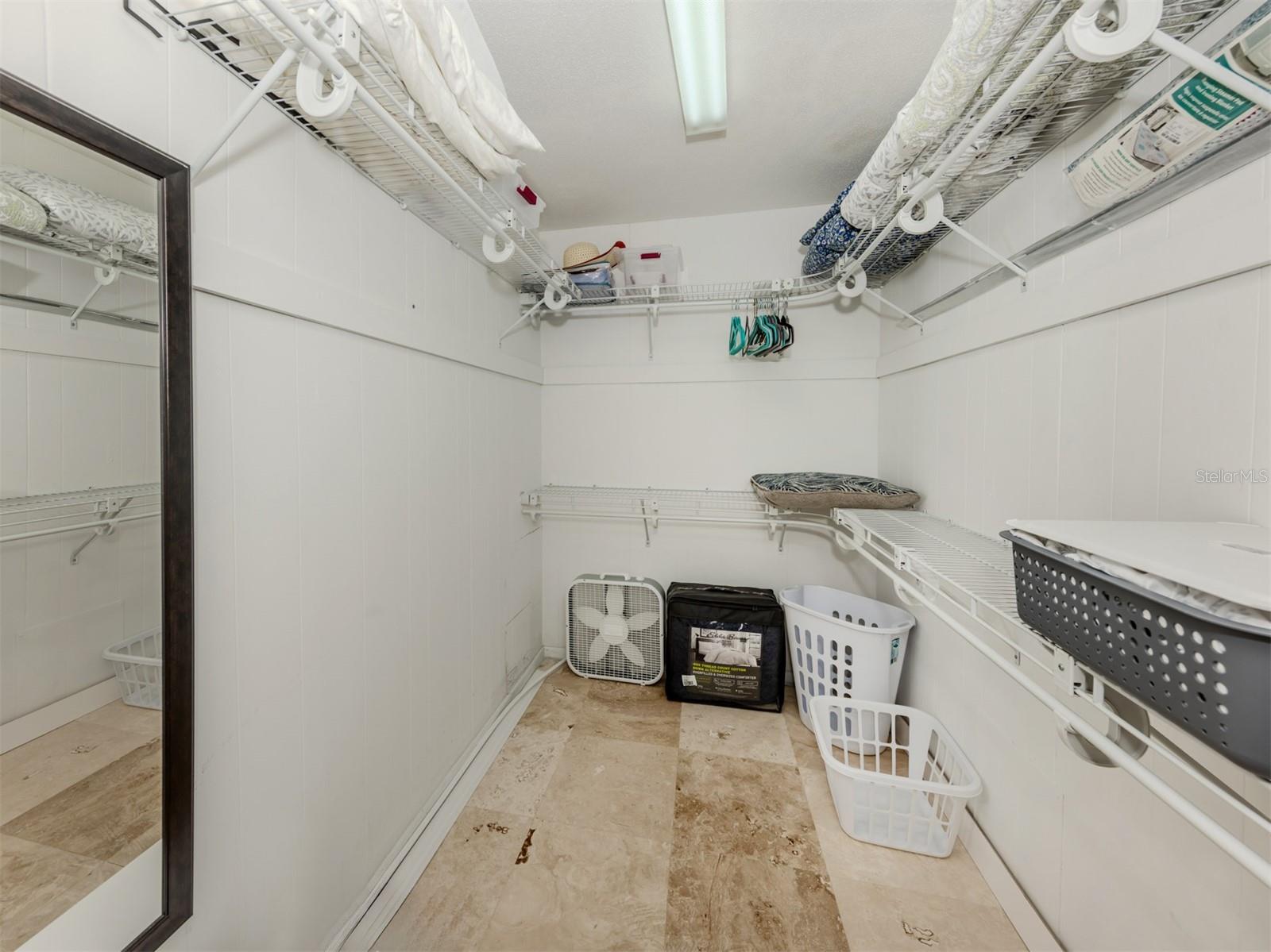 Image 27 of 76 For 200 The Esplanade N A16