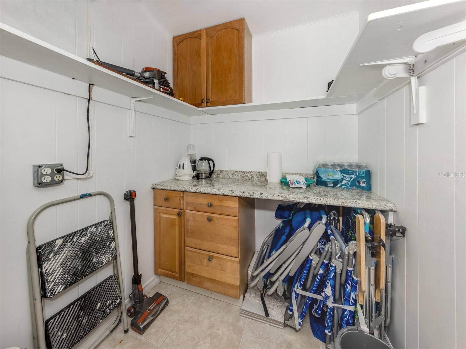 Image 28 of 76 For 200 The Esplanade N A16