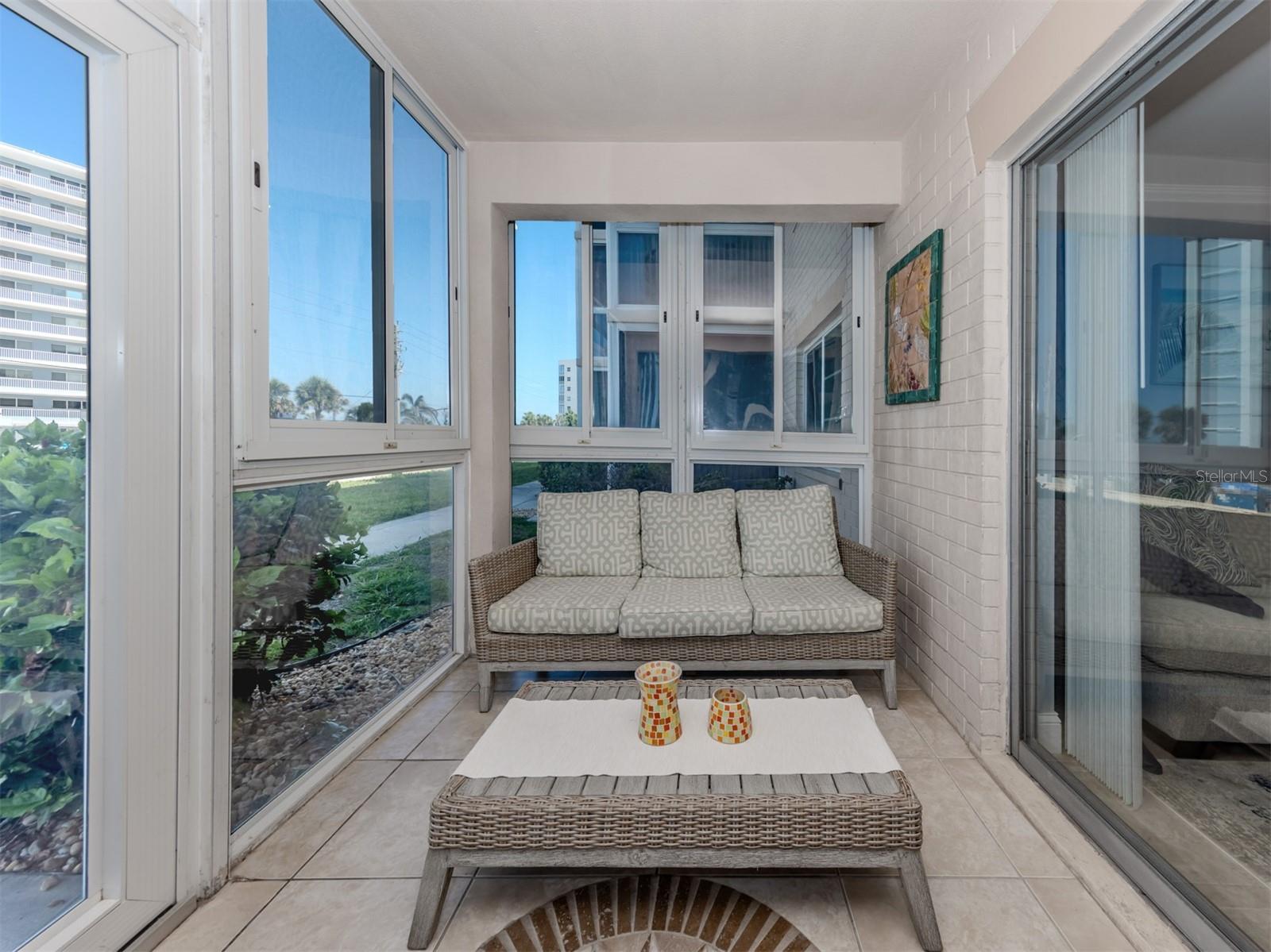 Image 4 of 76 For 200 The Esplanade N A16