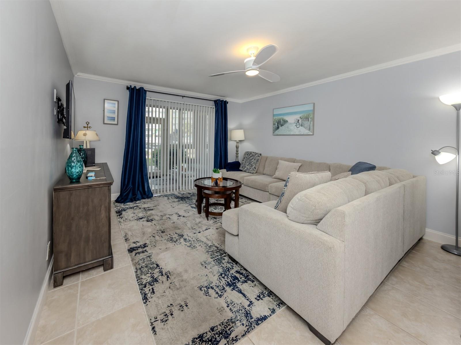 Image 9 of 76 For 200 The Esplanade N A16