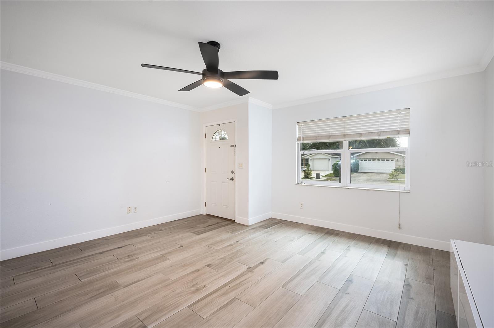 Image 16 of 26 For 1922 Hudson Court