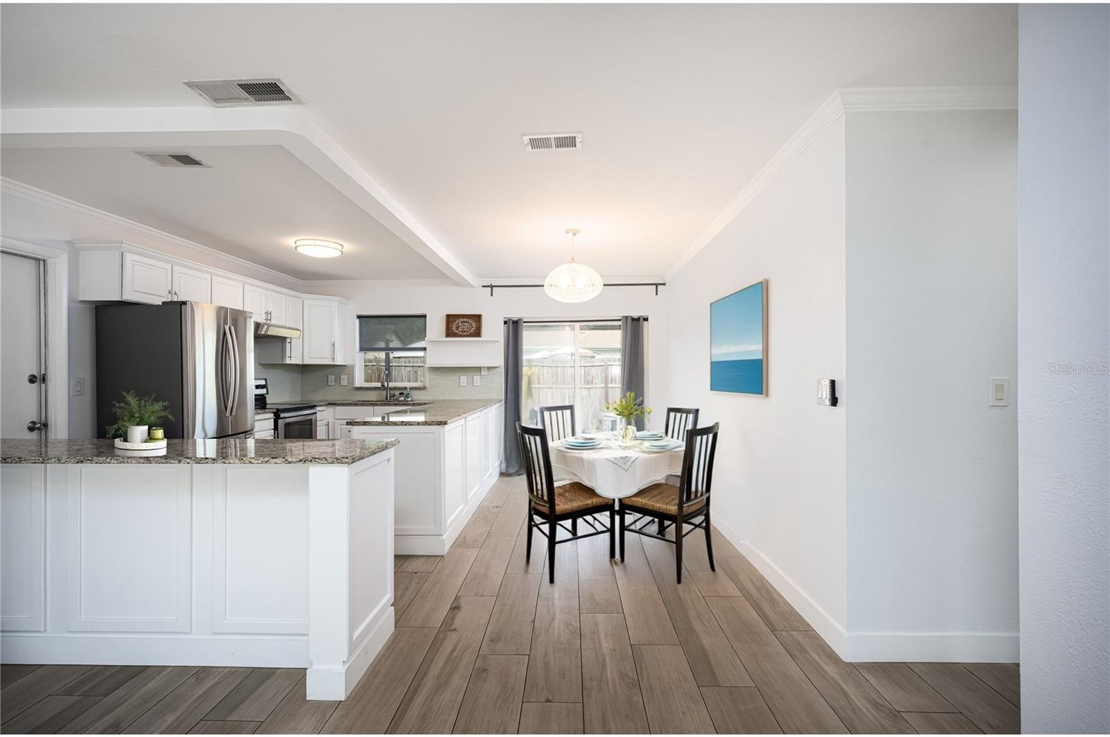 Image 2 of 26 For 1922 Hudson Court