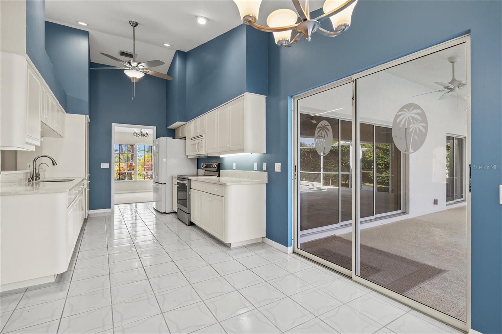 Image 21 of 71 For 905 Beckley Drive