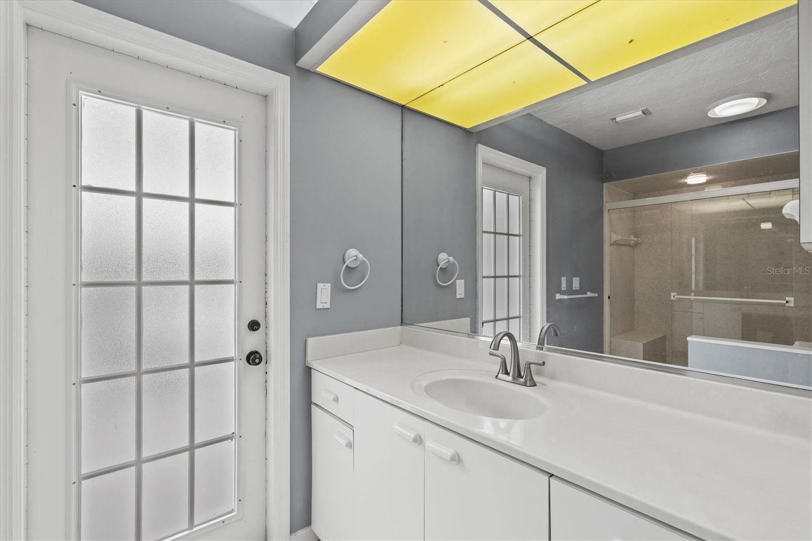 Image 38 of 71 For 905 Beckley Drive