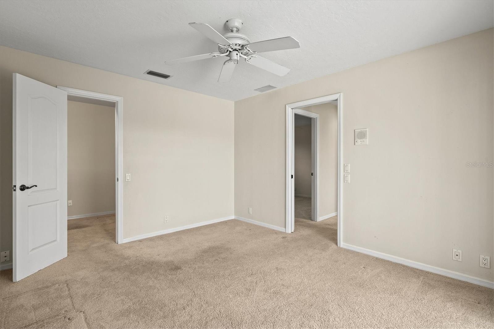 Image 42 of 71 For 905 Beckley Drive