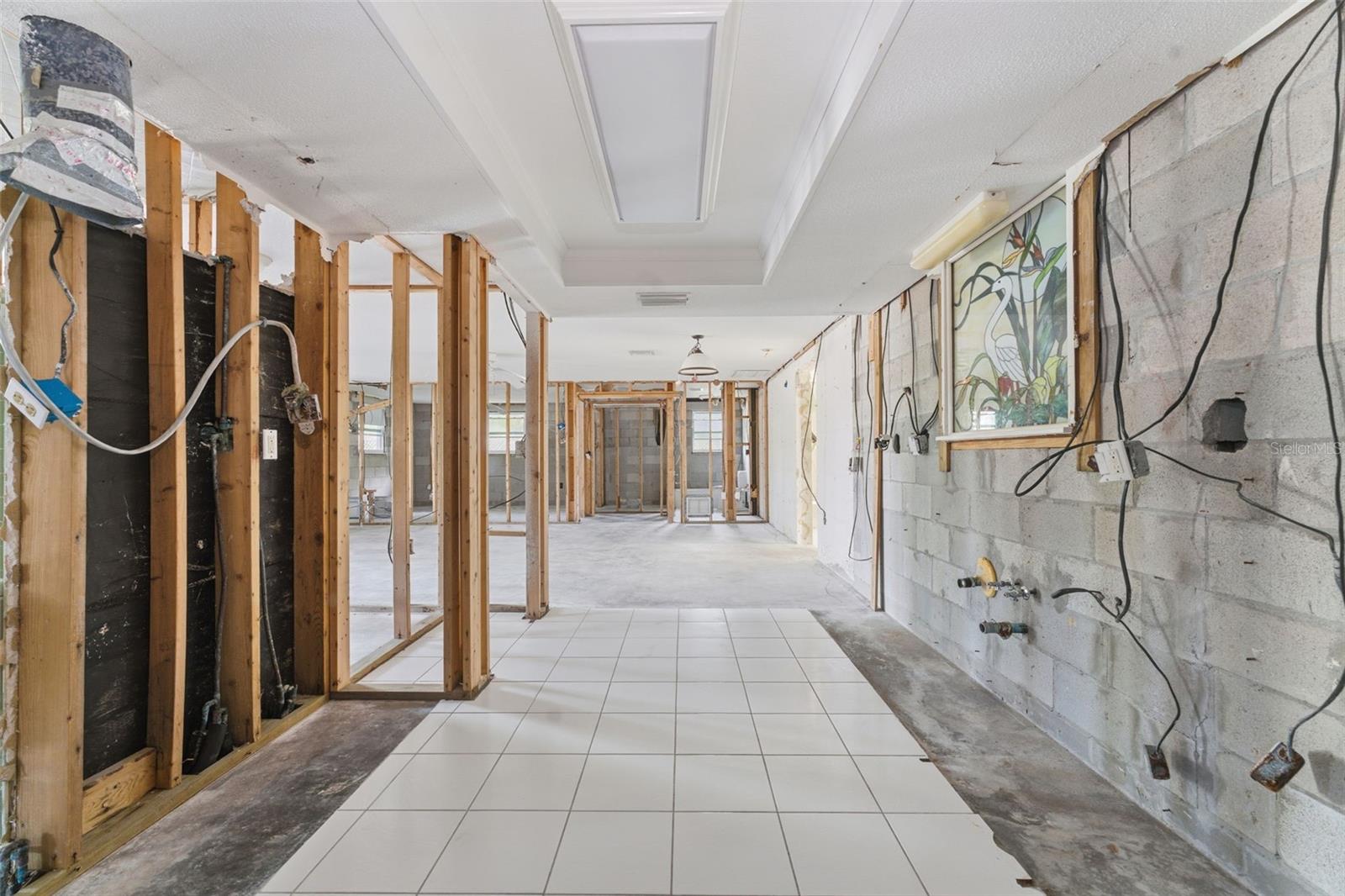 Listing photo id 11 for 1350 Holiday Drive