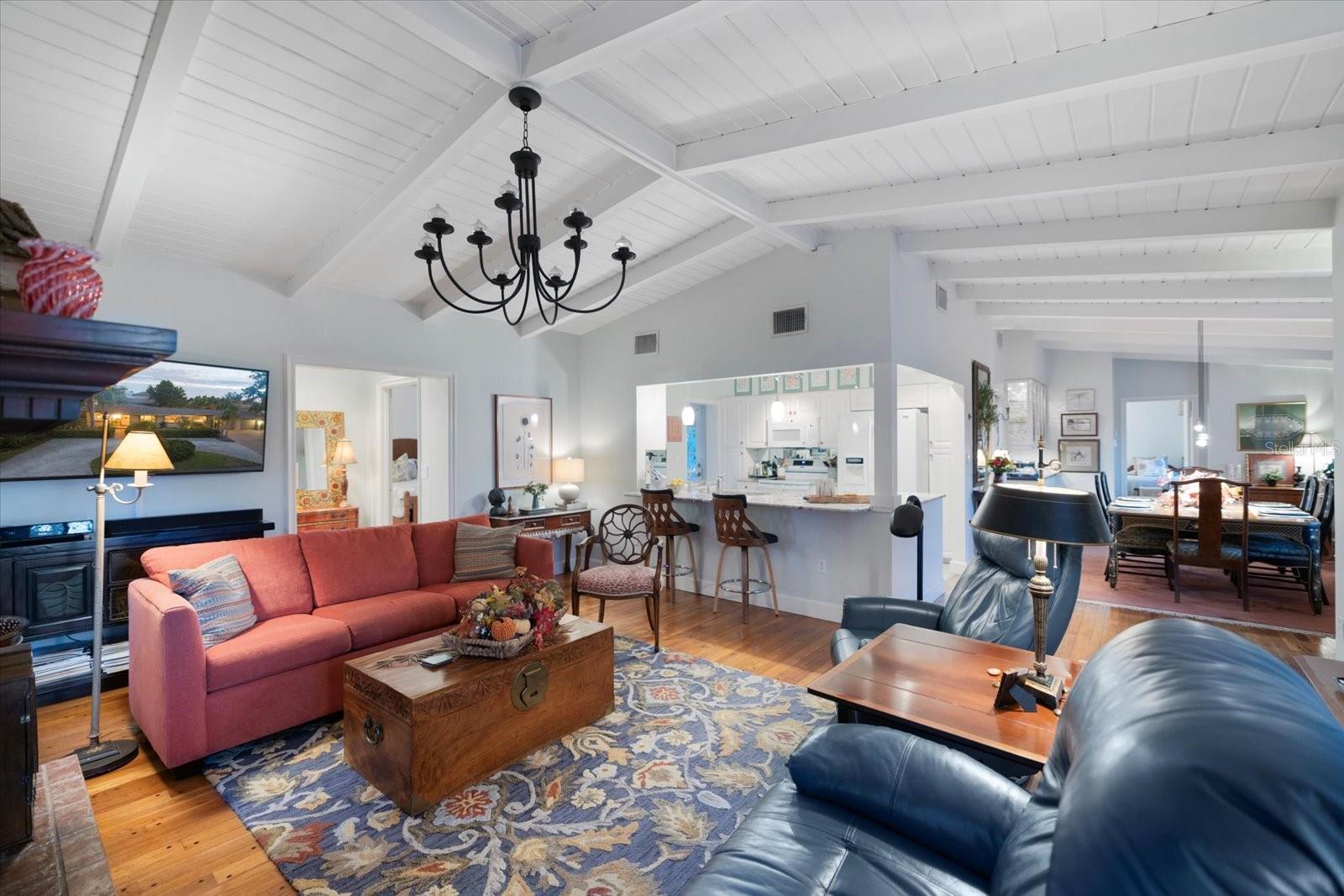 Image 10 of 47 For 601 Menendez Street