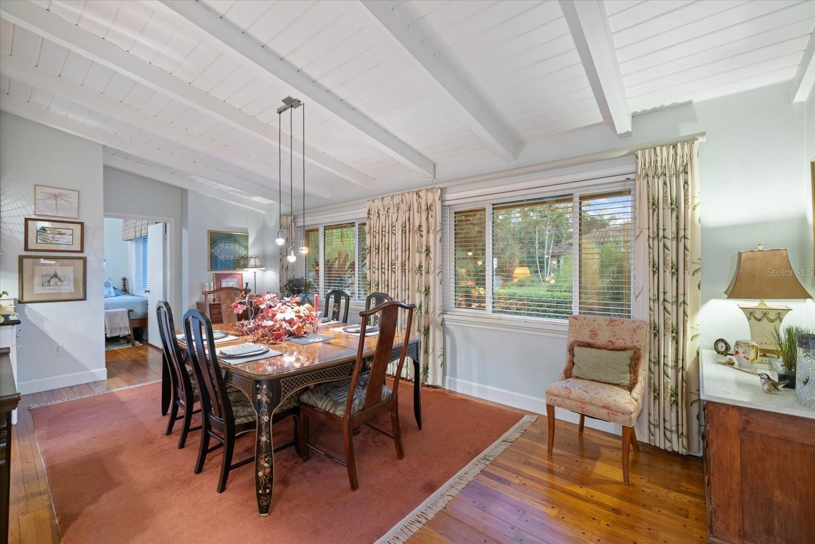 Image 14 of 47 For 601 Menendez Street