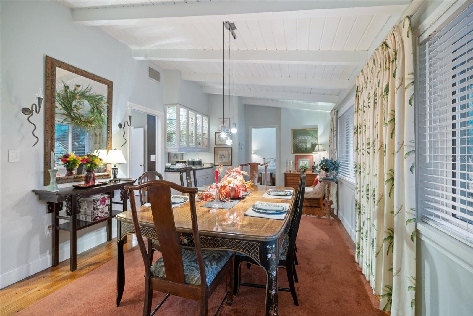 Image 15 of 47 For 601 Menendez Street