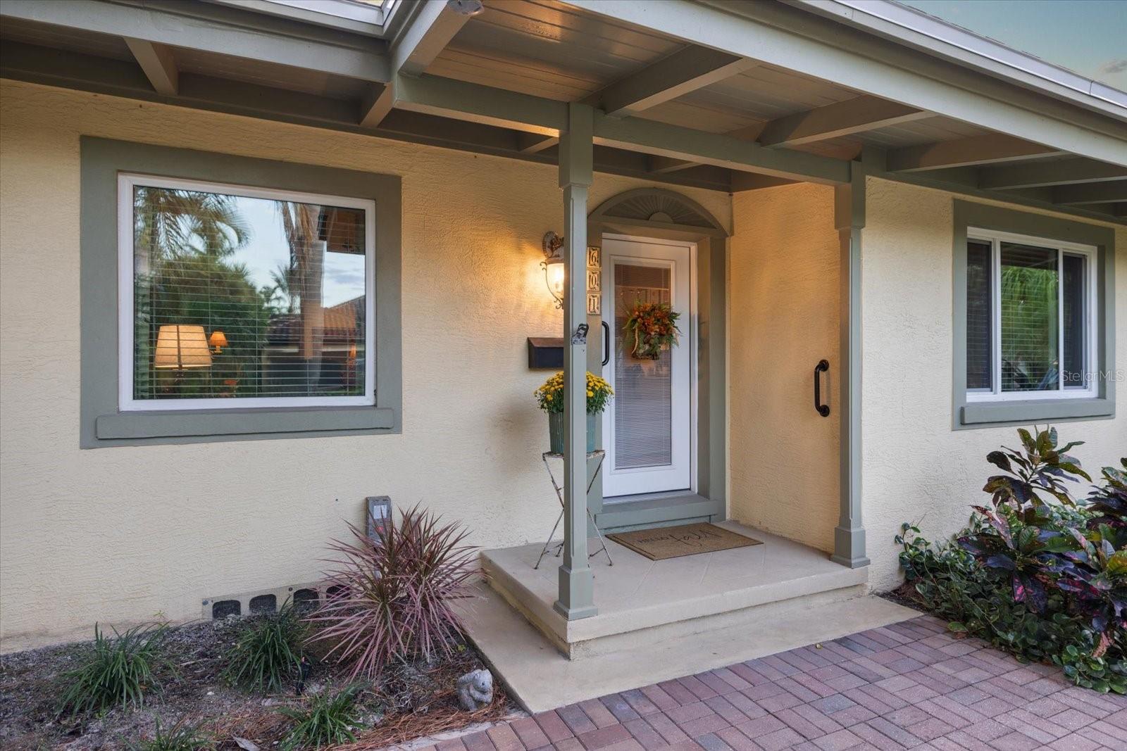 Image 6 of 47 For 601 Menendez Street